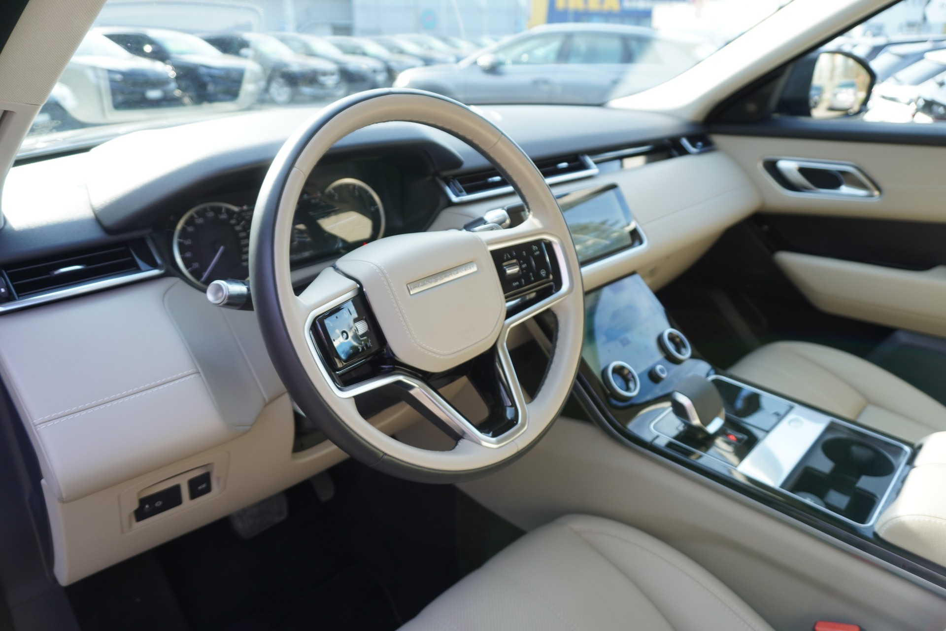 LAND ROVER Range Rover Velar D 300 I6 MHEV S Automatic-image-14