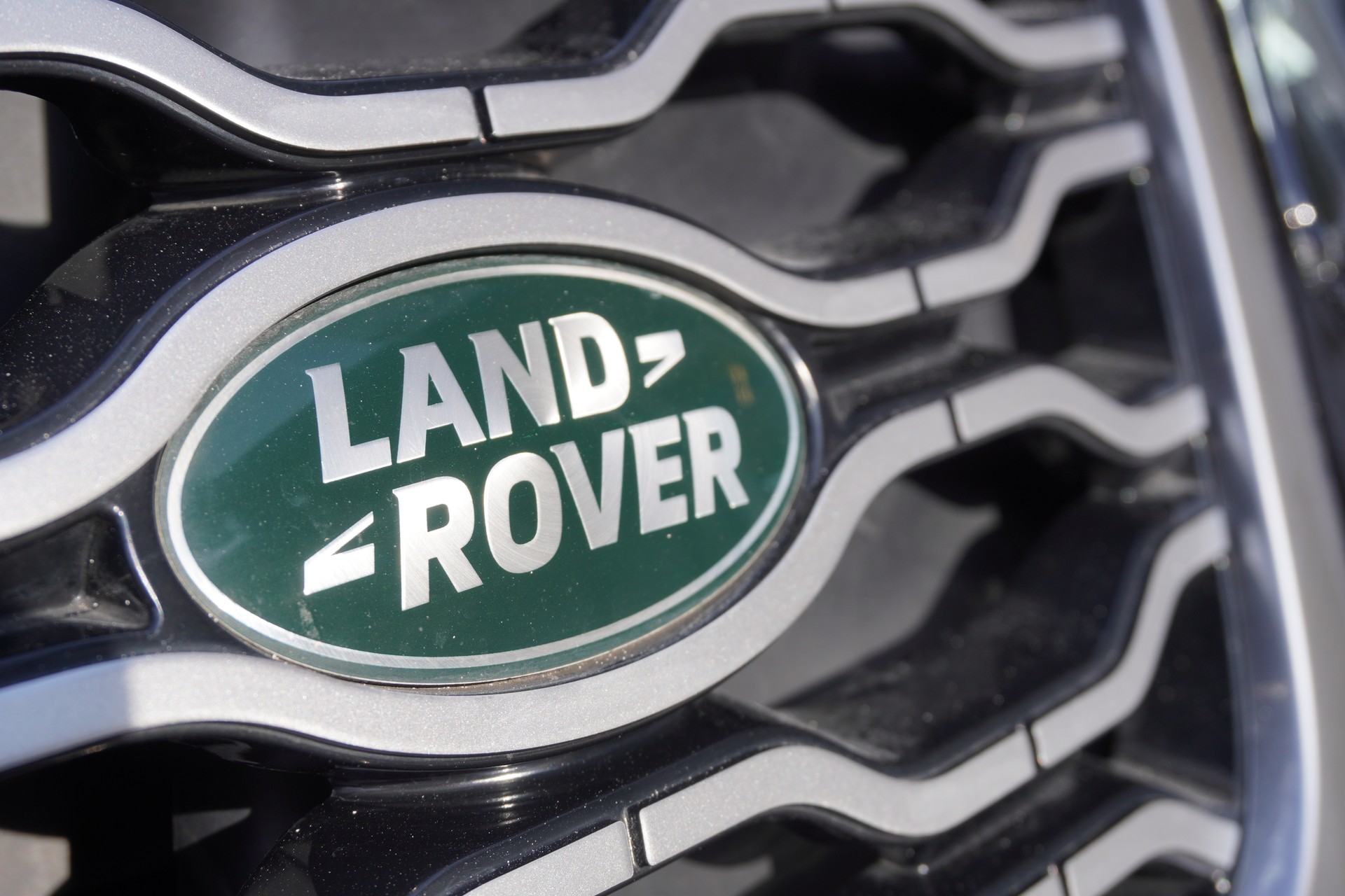 LAND ROVER Range Rover Velar D 300 I6 MHEV S Automatic-image-9