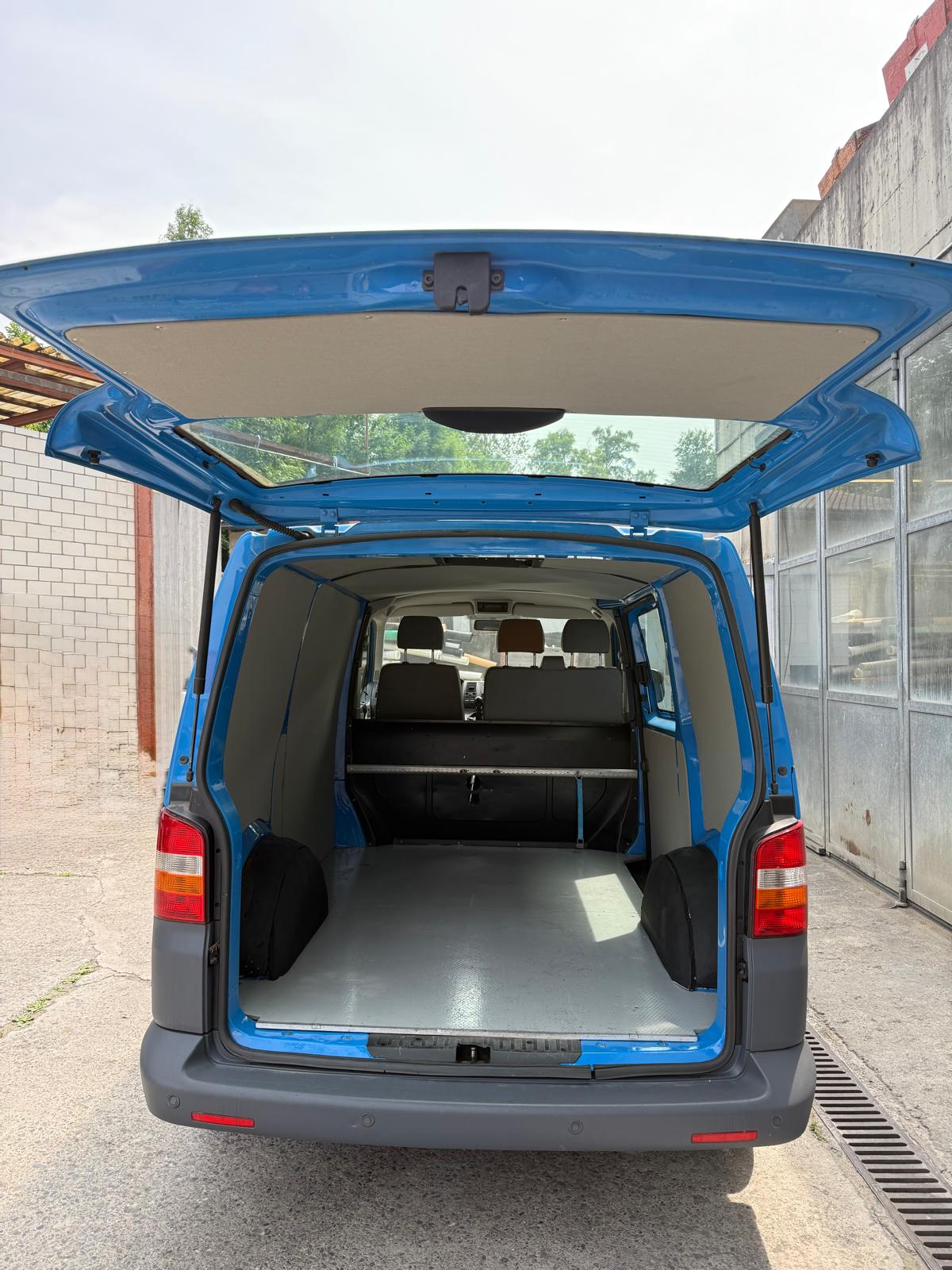 VW T5 1.9 TDI PD-image-2