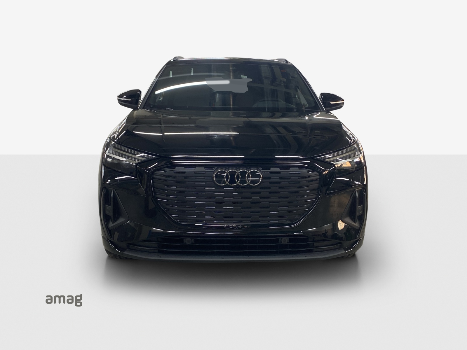 AUDI Q4 e-tron 45 Attraction quattro-image-6