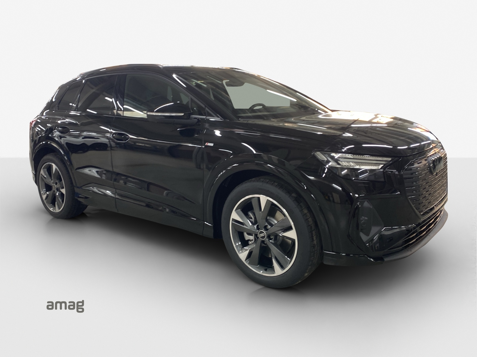 AUDI Q4 e-tron 45 Attraction quattro-image-5