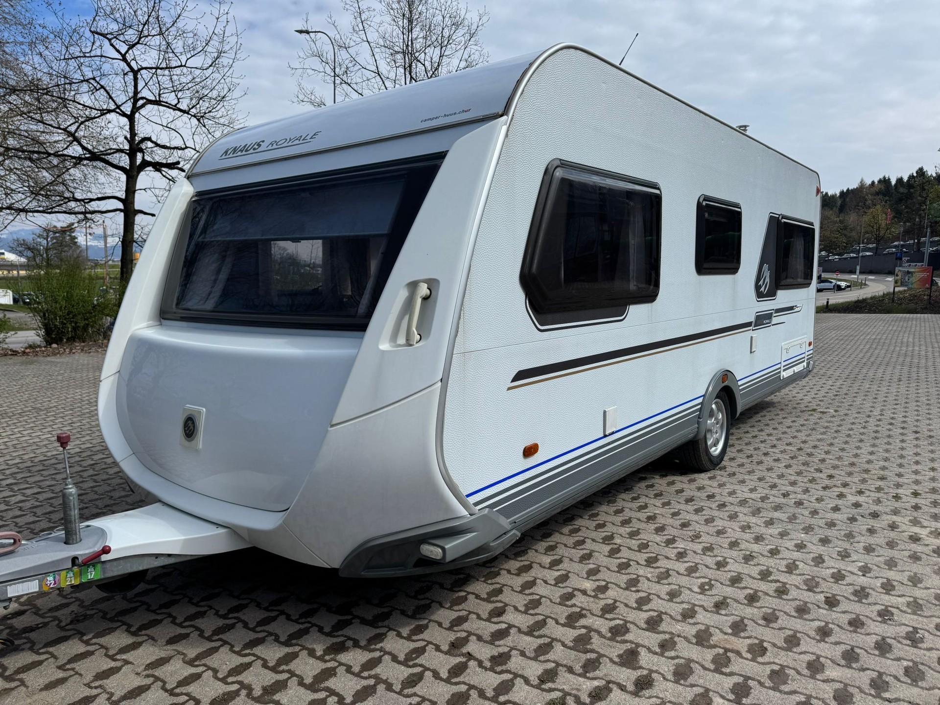 KNAUS Royale 580 Kajüte Stockbett - Tempo 100 -Top Zustand-image-3