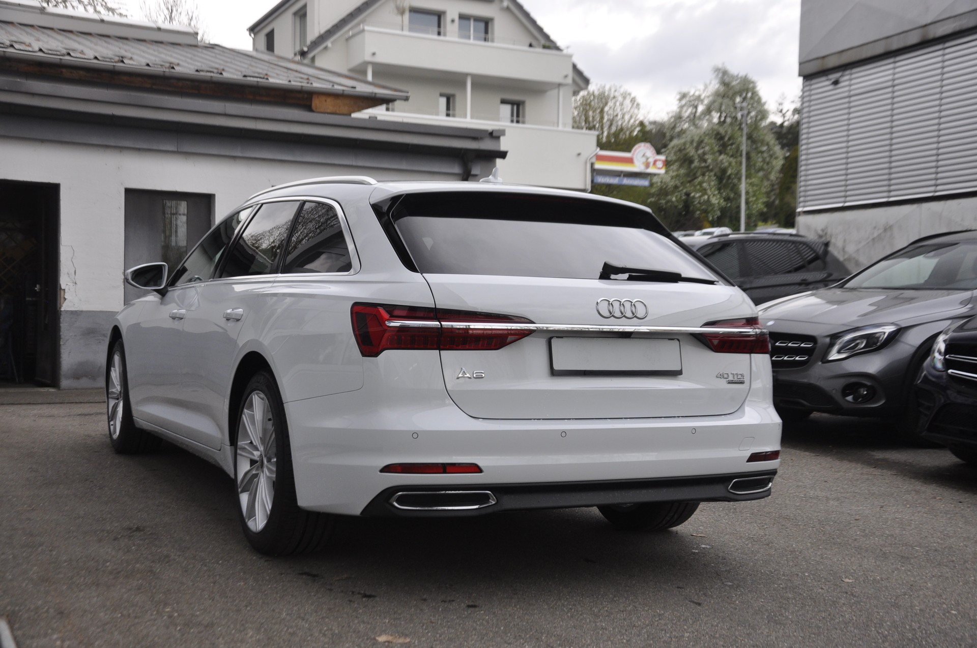 AUDI A6 Avant 40 TDI quattro S-tronic I Anhängerkupplung-image-15