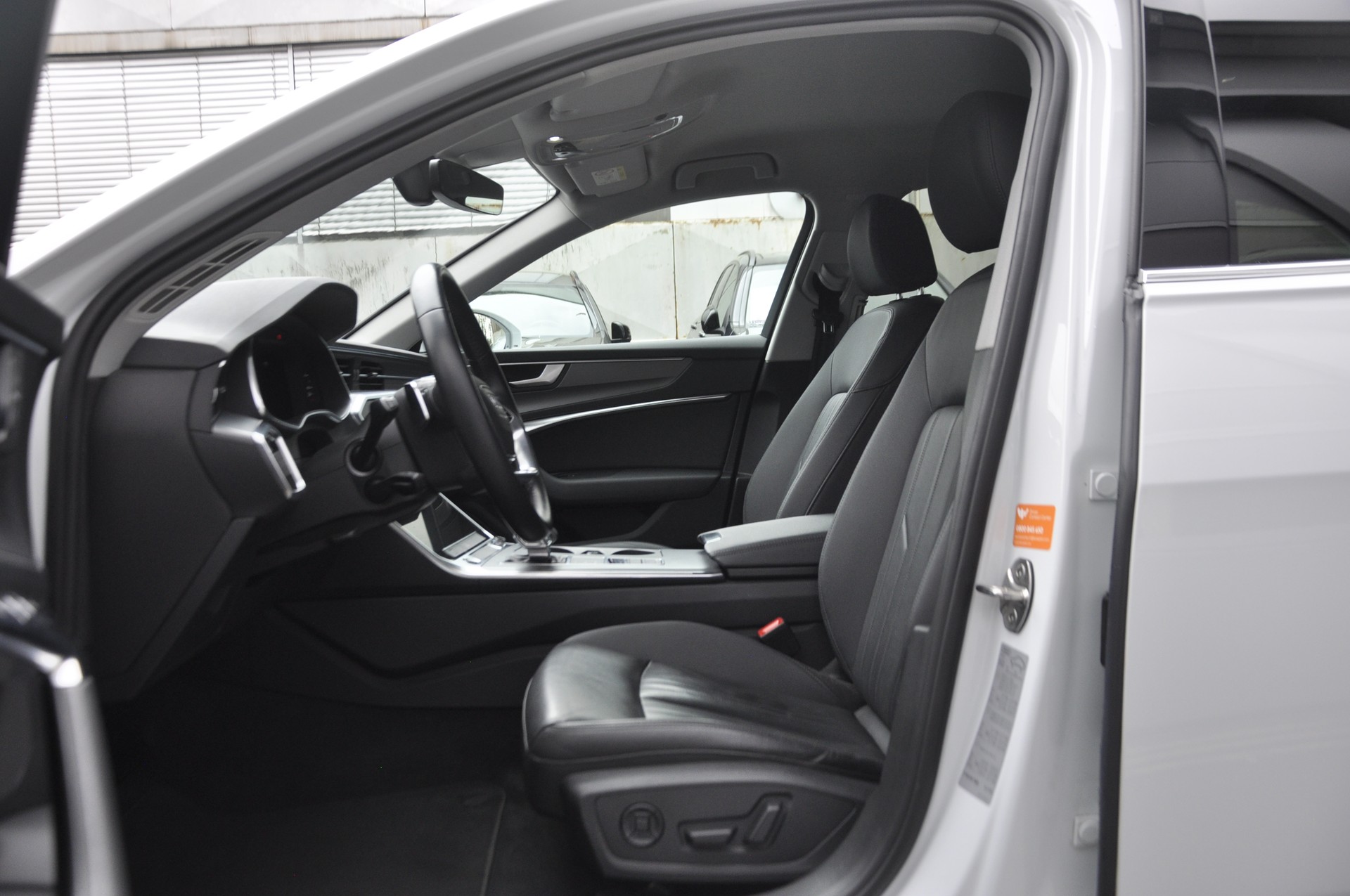 AUDI A6 Avant 40 TDI quattro S-tronic I Anhängerkupplung-image-6