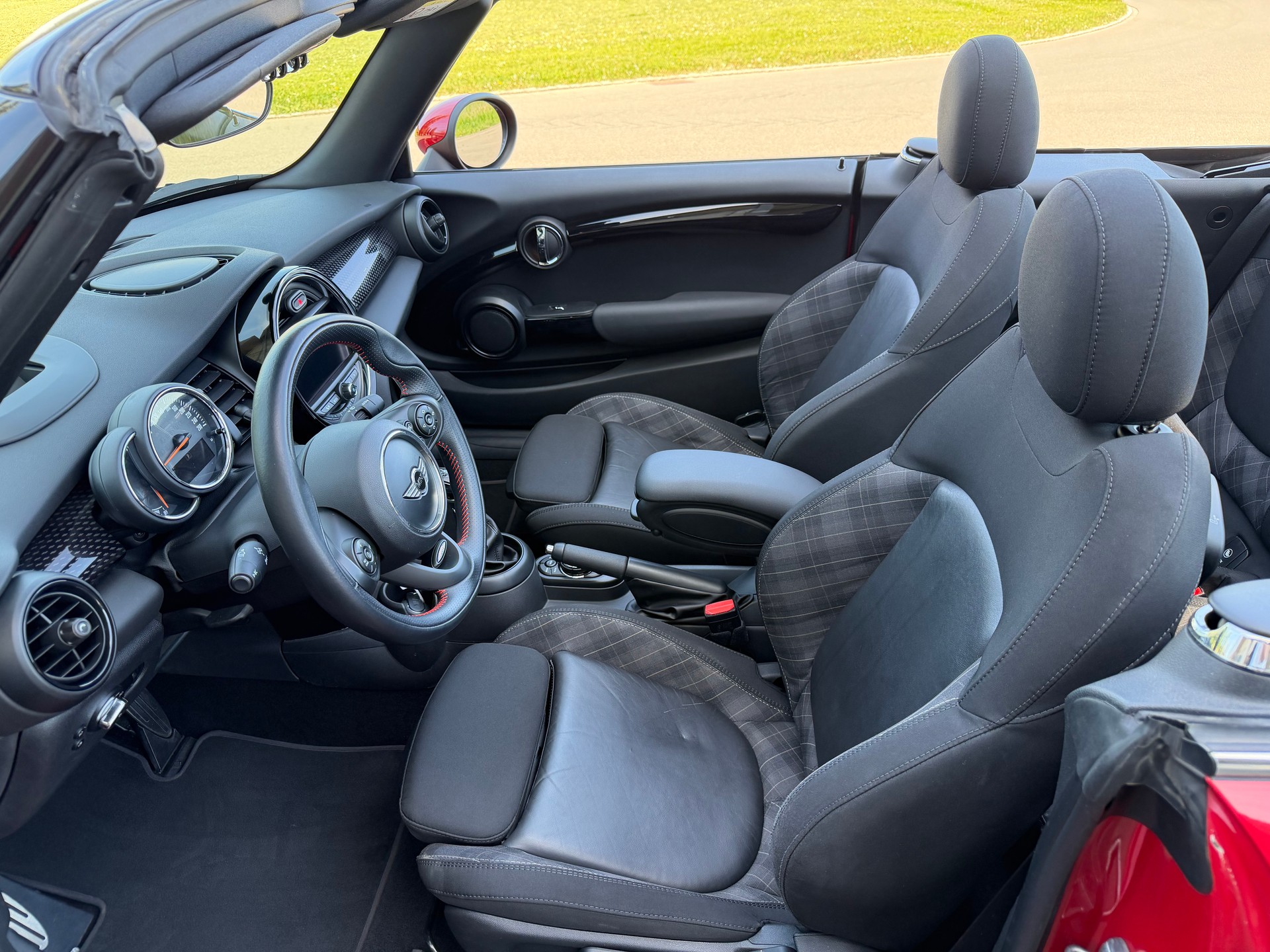 MINI Cooper S Cabriolet Steptronic-image-9