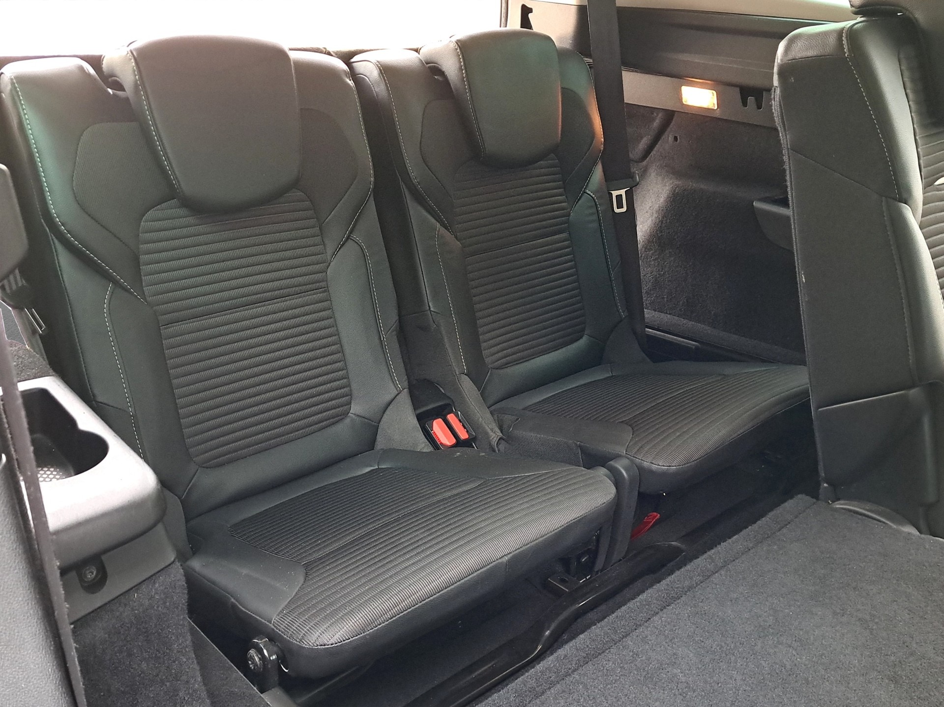 RENAULT Grand Scénic *7-Plätzer* 1.6 dCi Intens EDC-image-8