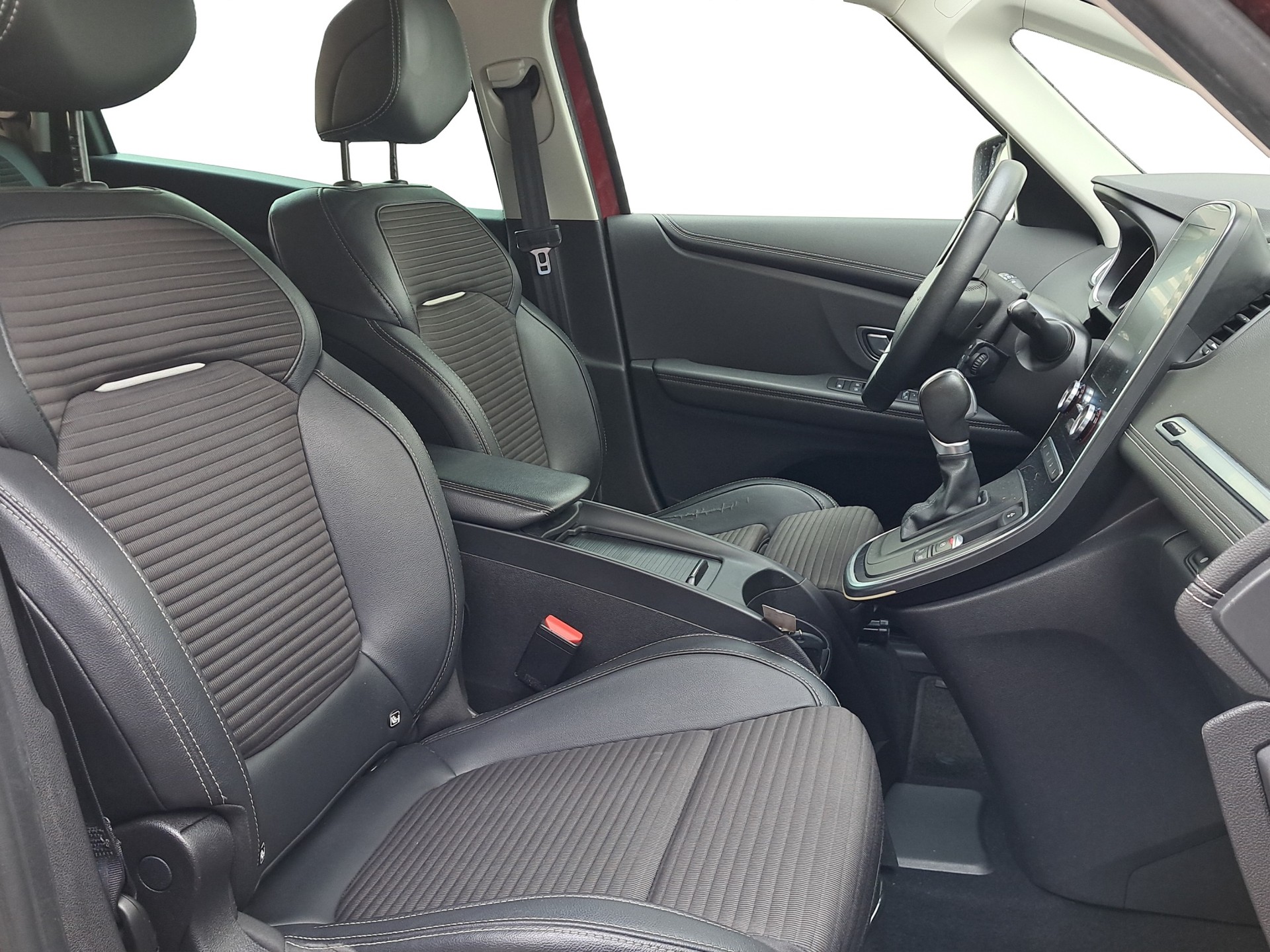 RENAULT Grand Scénic *7-Plätzer* 1.6 dCi Intens EDC-image-11