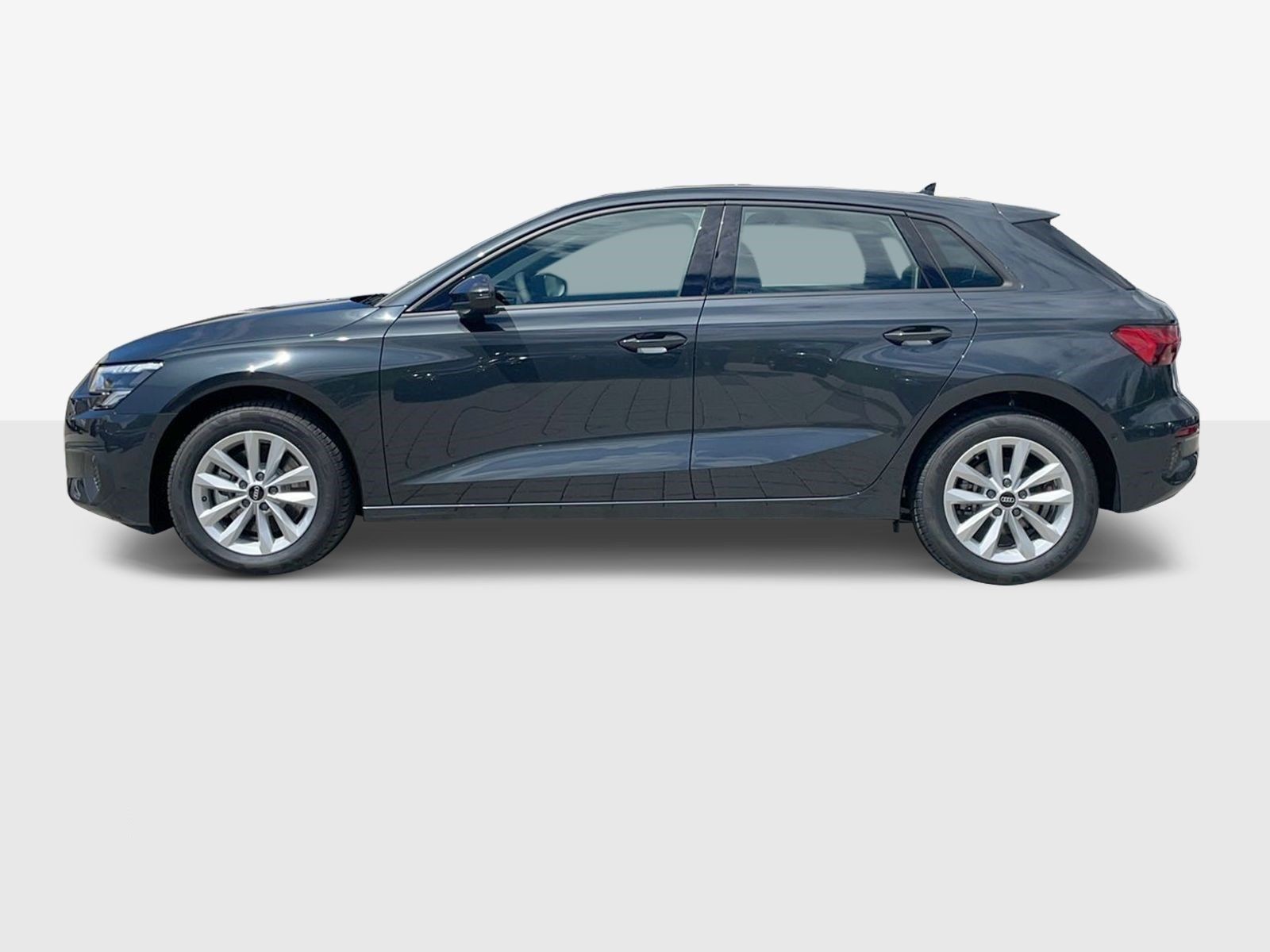 AUDI A3 Sportback 35 TFSI S line Attraction S-tronic-image-4