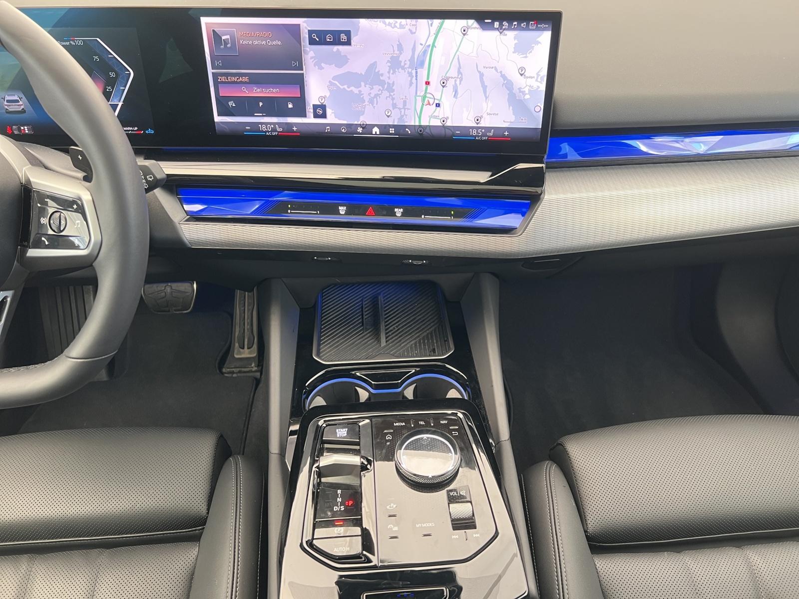 BMW 520d xDrive 48V Touring M Sport Steptronic (CH)-image-13