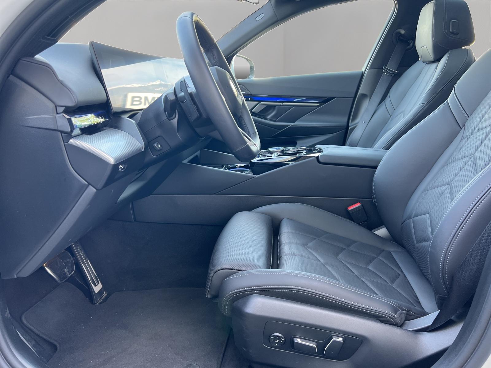 BMW 520d xDrive 48V Touring M Sport Steptronic (CH)-image-8