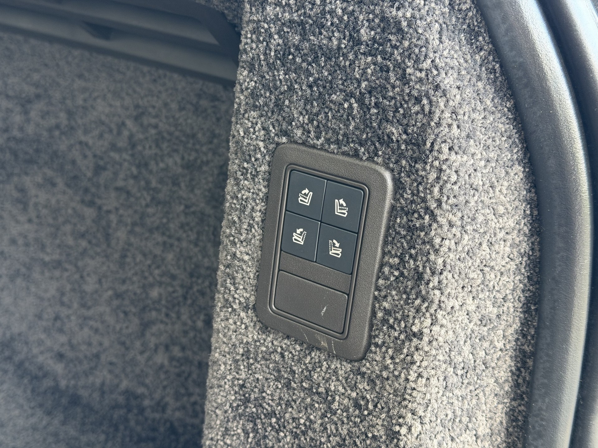 LAND ROVER Range Rover 3.0 TDV6 Vogue Automatic-image-15