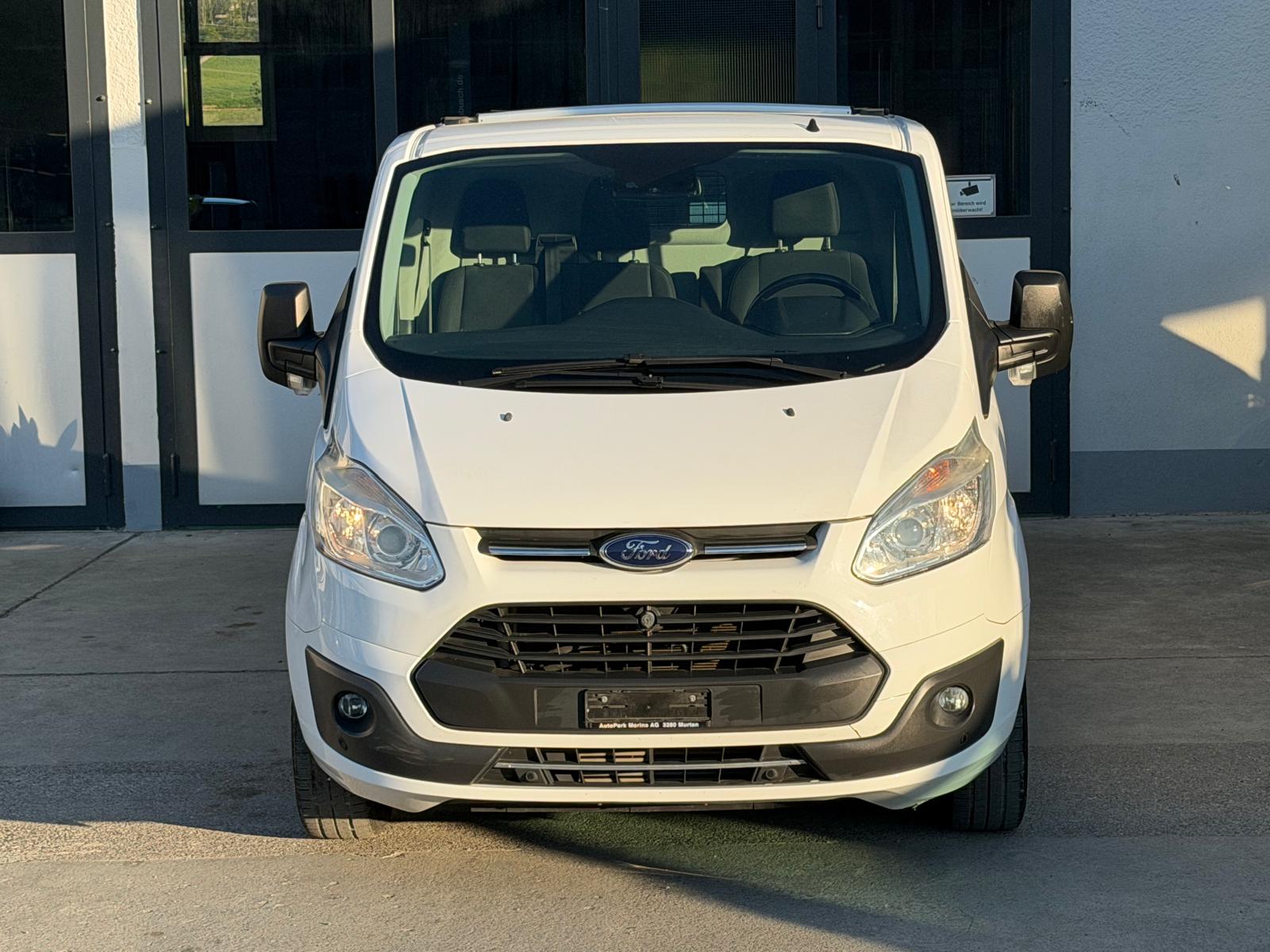 FORD Transit Custom Van 340 L2H1 Trend SelectShift A-image-2
