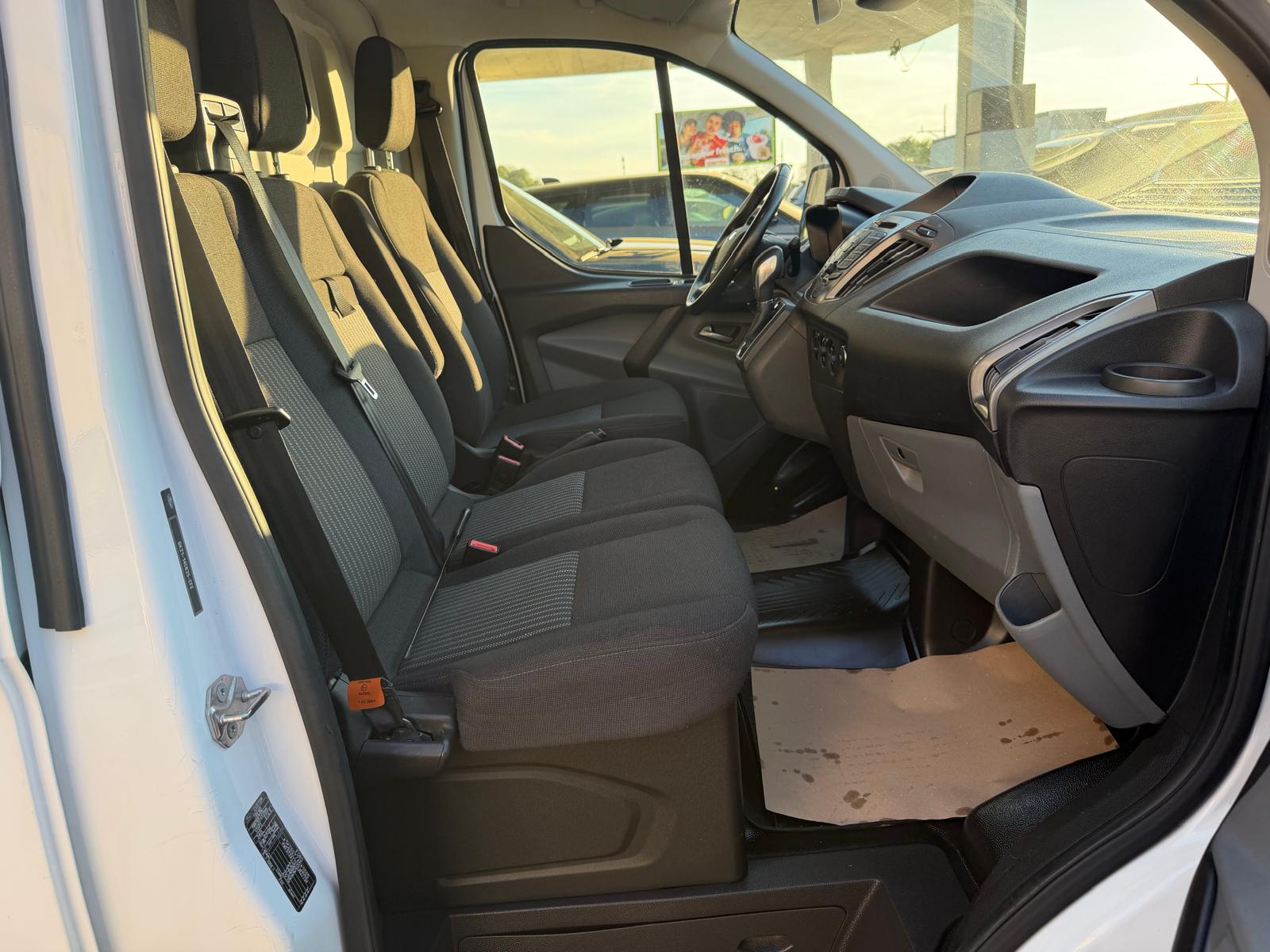 FORD Transit Custom Van 340 L2H1 Trend SelectShift A-image-10