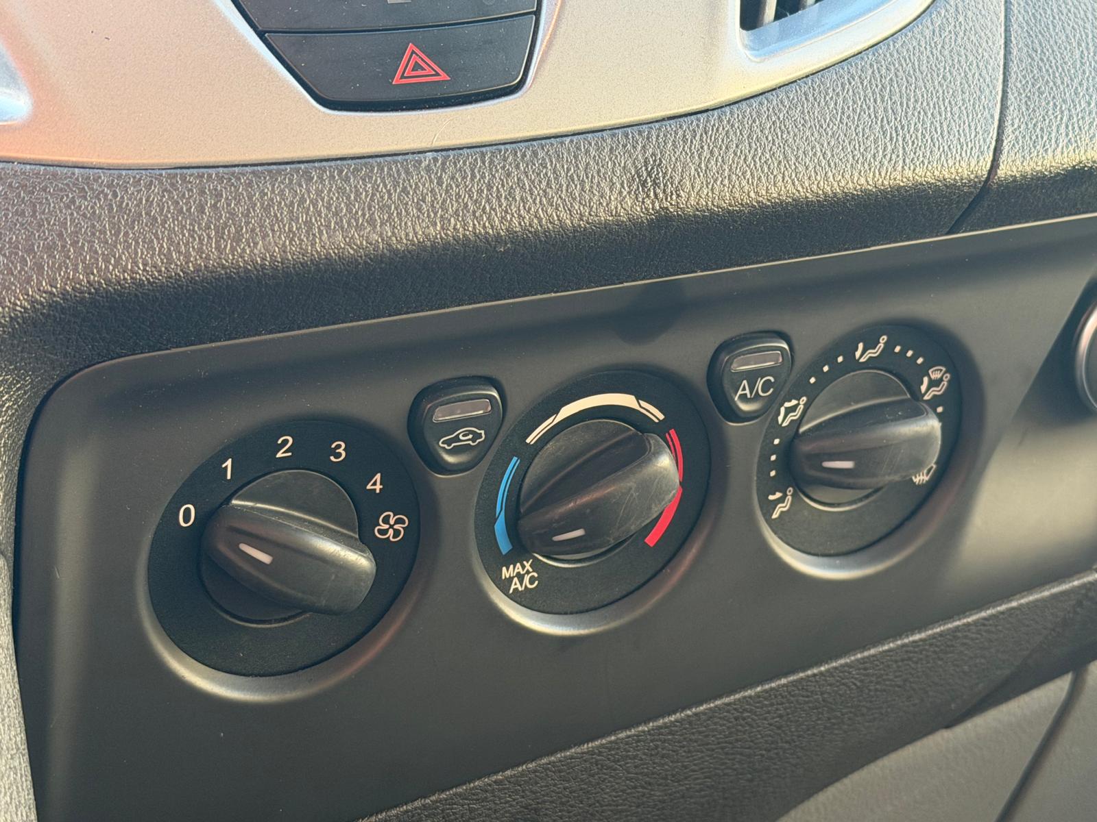 FORD Transit Custom Van 340 L2H1 Trend SelectShift A-image-14