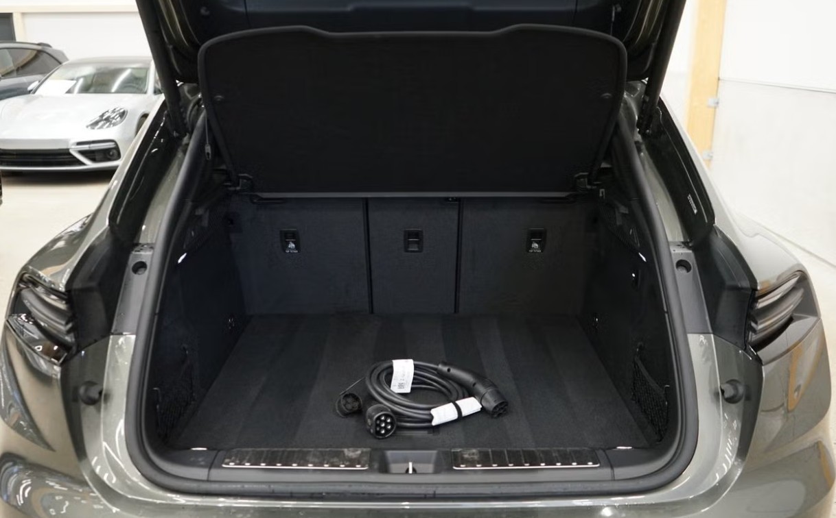 PORSCHE Macan 4 100kWh-image-18