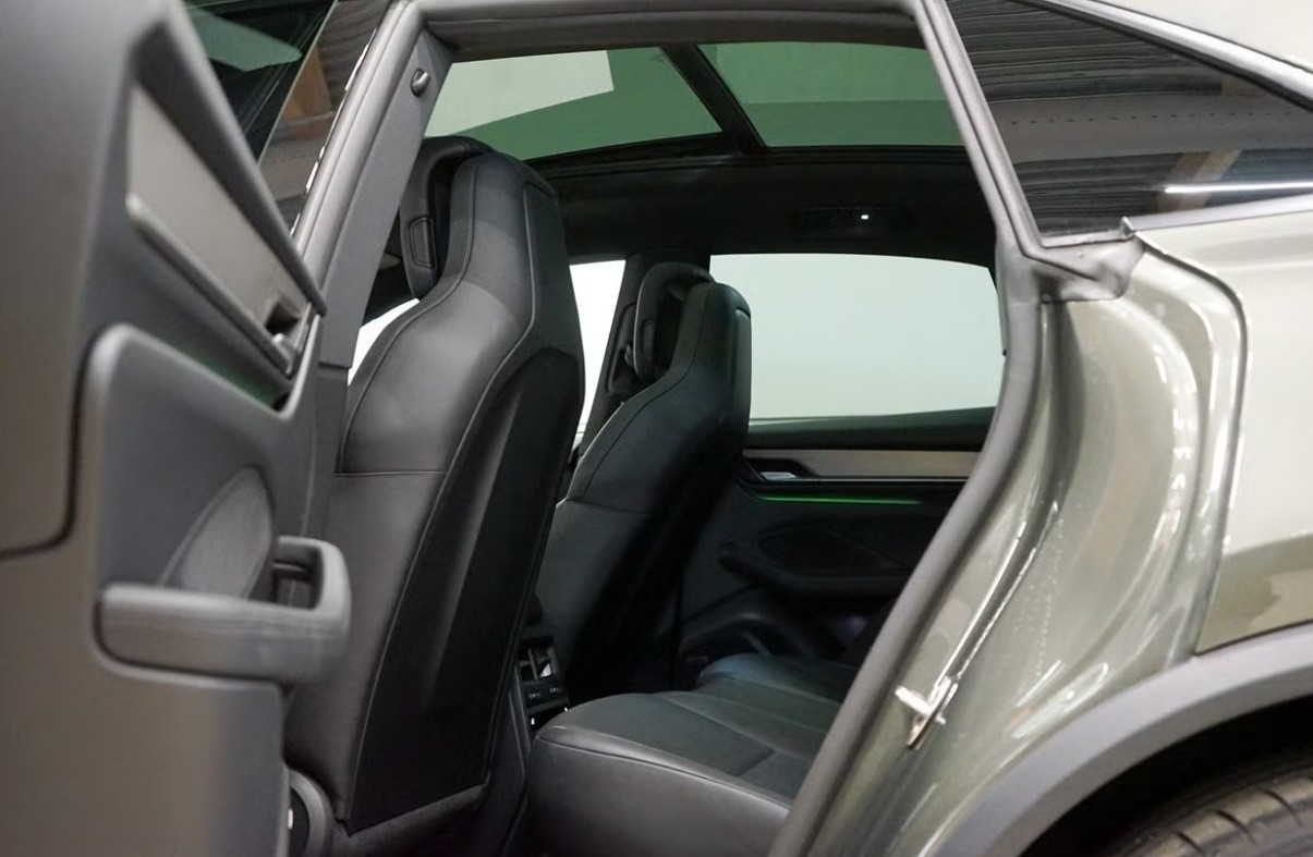 PORSCHE Macan 4 100kWh-image-14