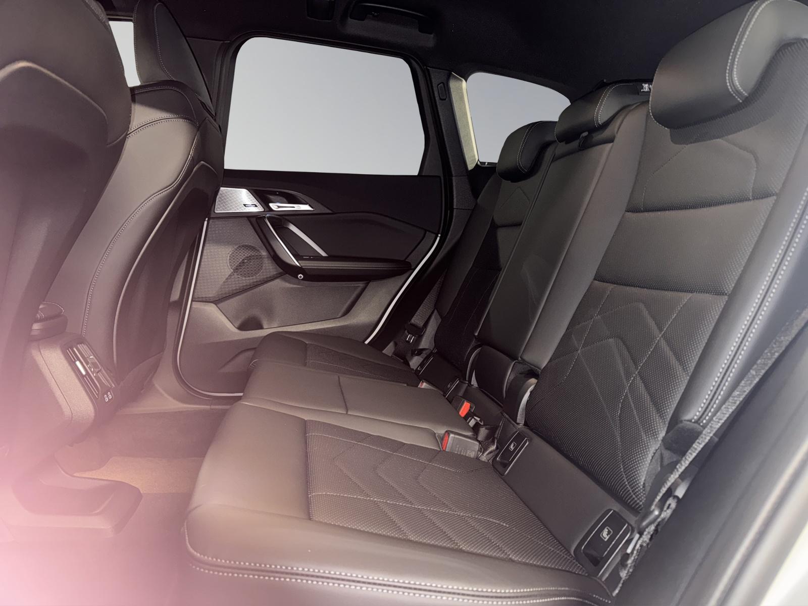 BMW X1 20d sDrive-image-8