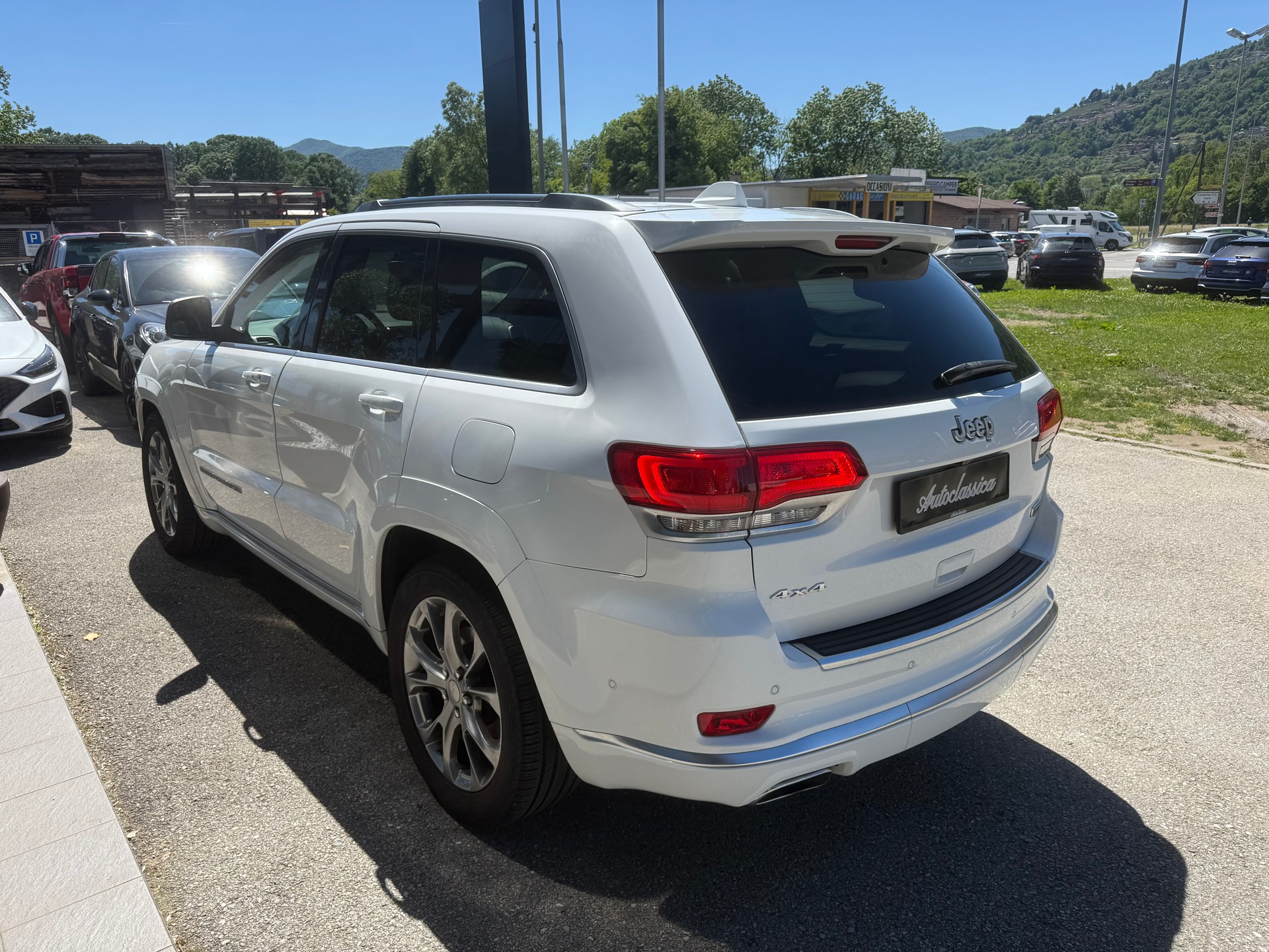 JEEP Grand Cherokee 3.0 CRD Summit Automatic-image-6