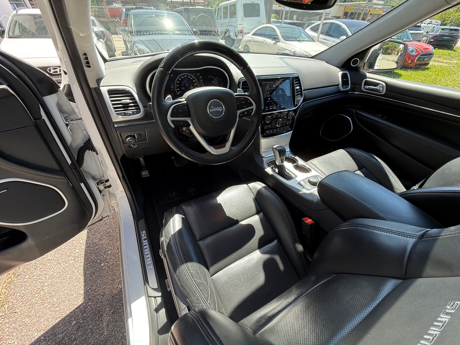 JEEP Grand Cherokee 3.0 CRD Summit Automatic-image-9