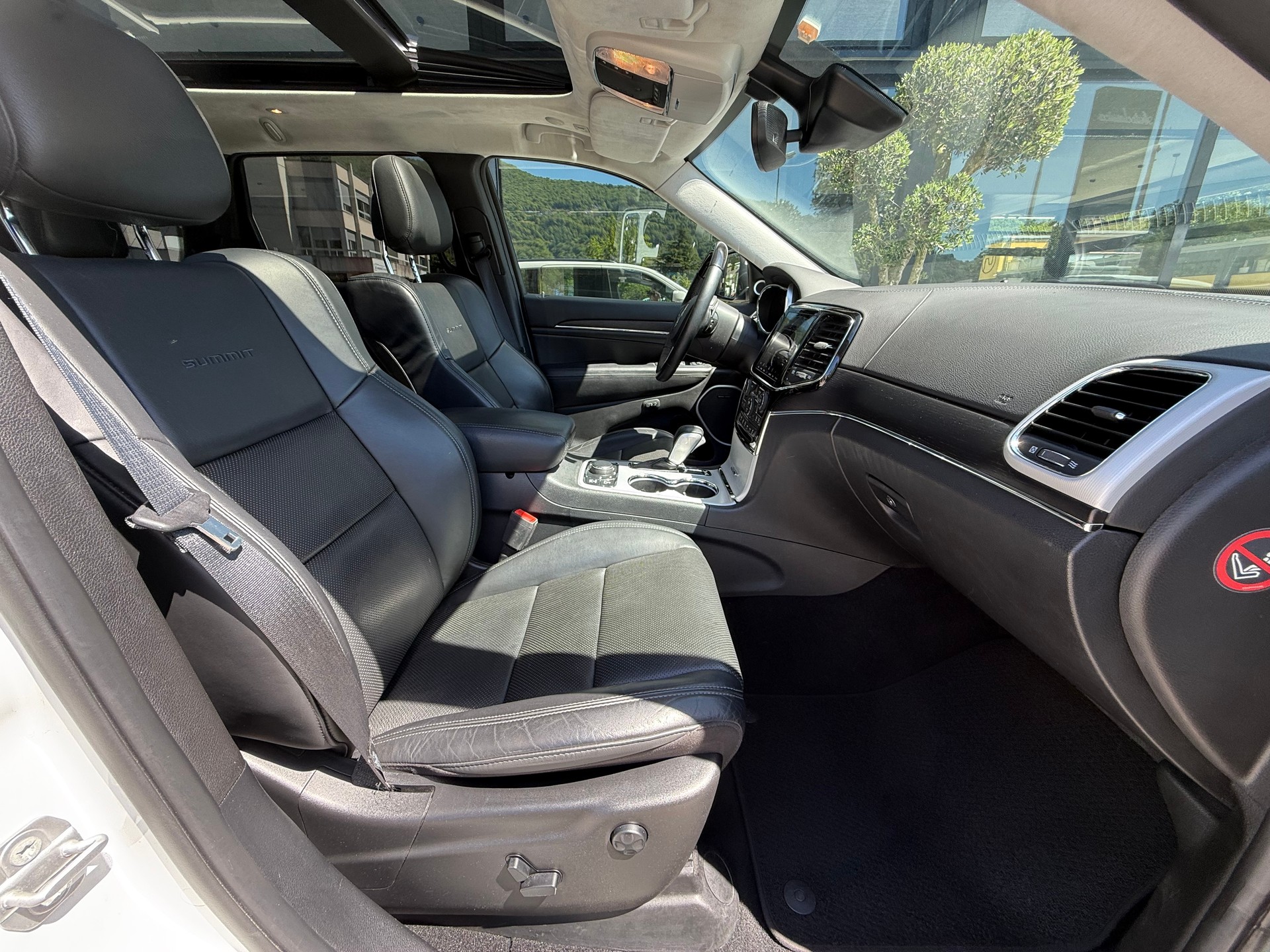 JEEP Grand Cherokee 3.0 CRD Summit Automatic-image-11