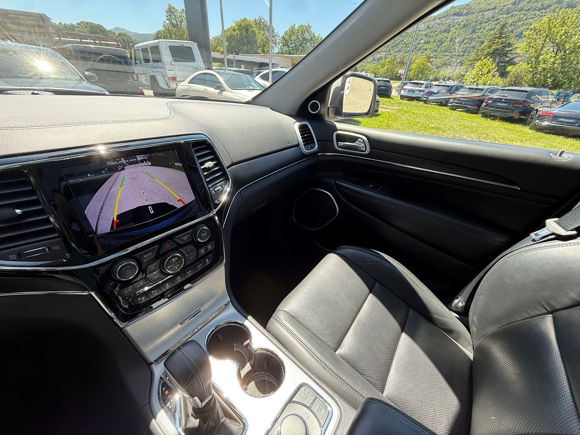 JEEP Grand Cherokee 3.0 CRD Summit Automatic-image-14