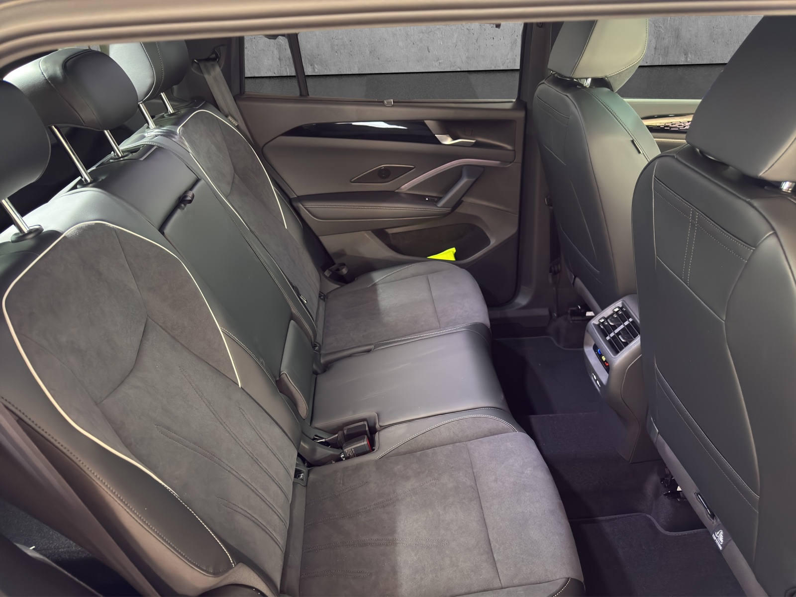 VW Tayron 2.0 TSI Elegance DSG 4Motion-image-12
