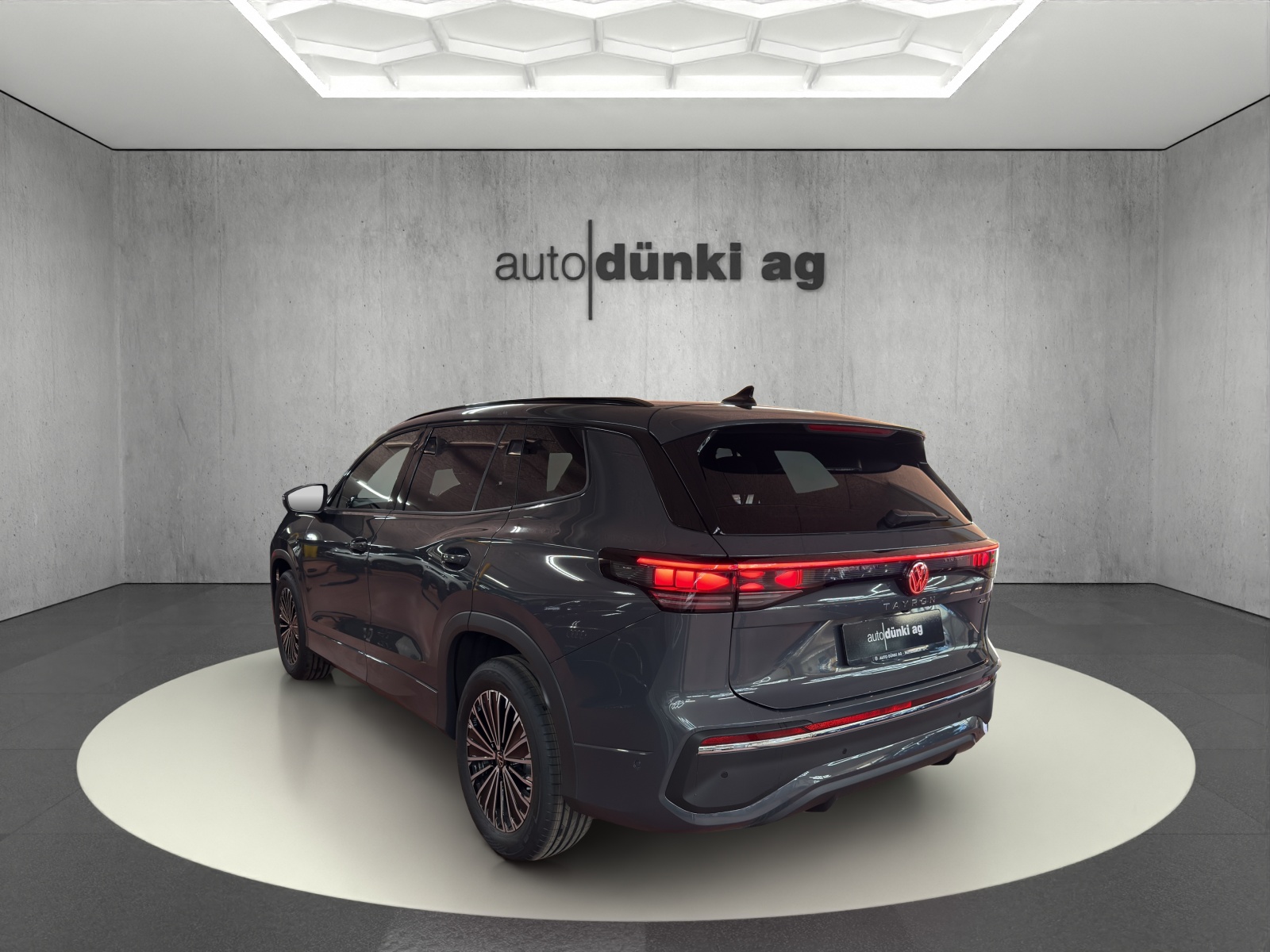 VW Tayron 2.0 TSI Elegance DSG 4Motion-image-2
