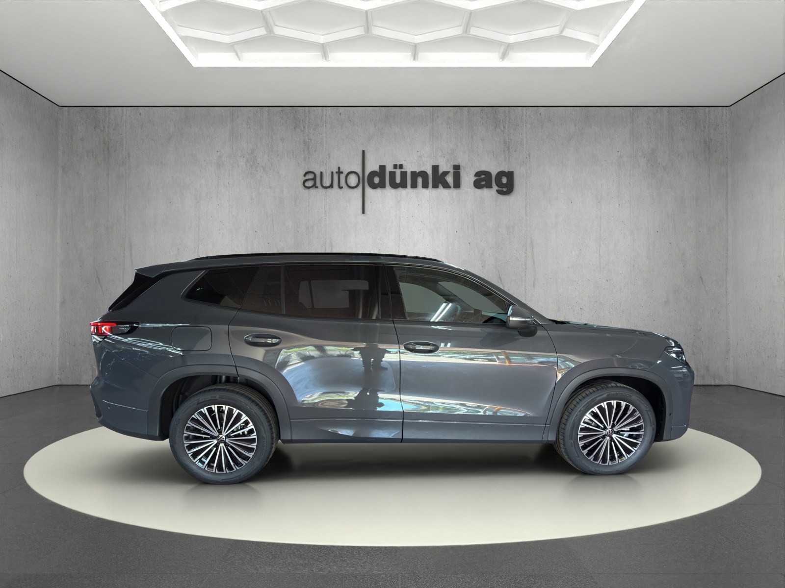 VW Tayron 2.0 TSI Elegance DSG 4Motion-image-4