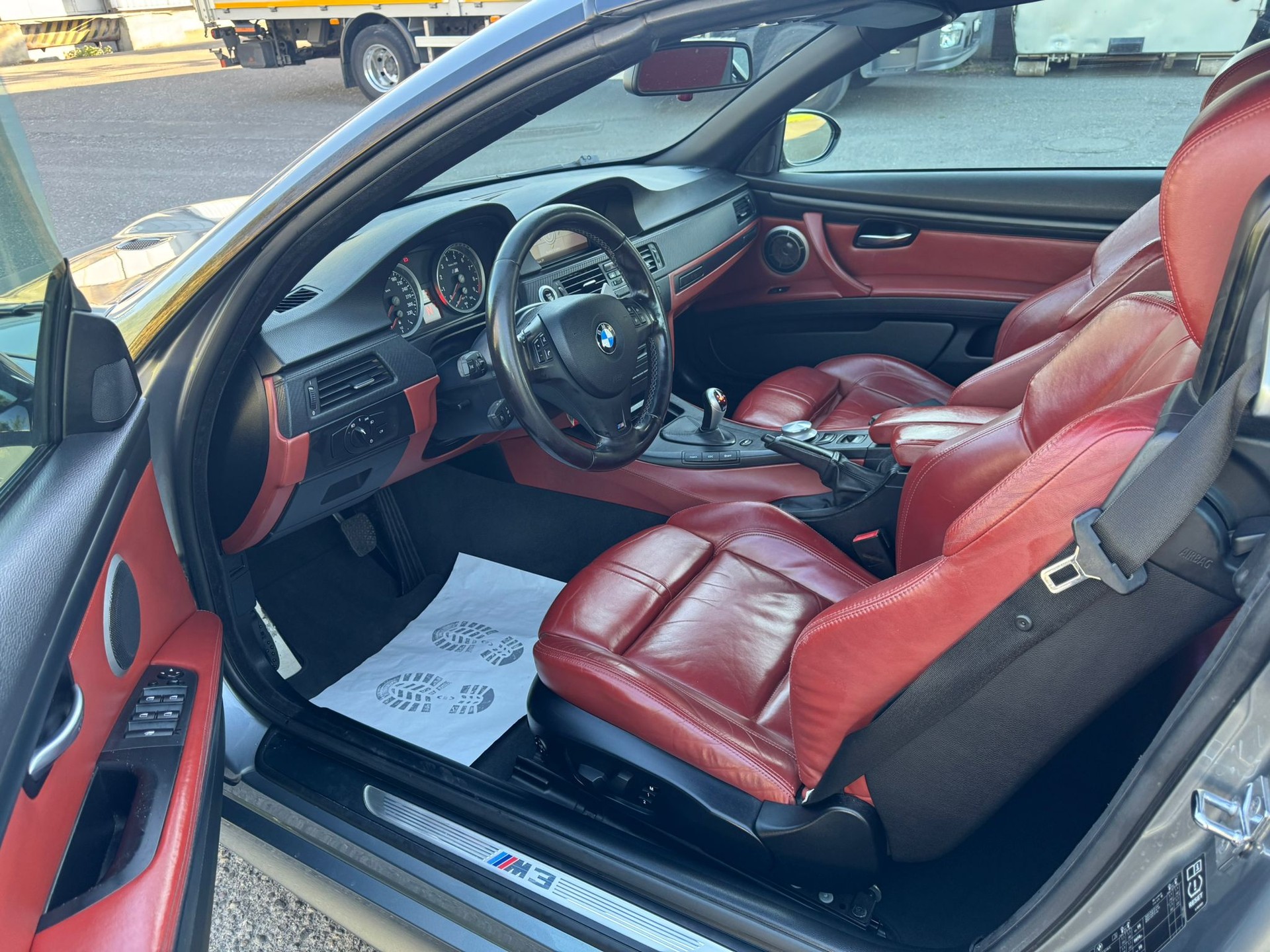 BMW M3 Cabriolet DSG-image-16