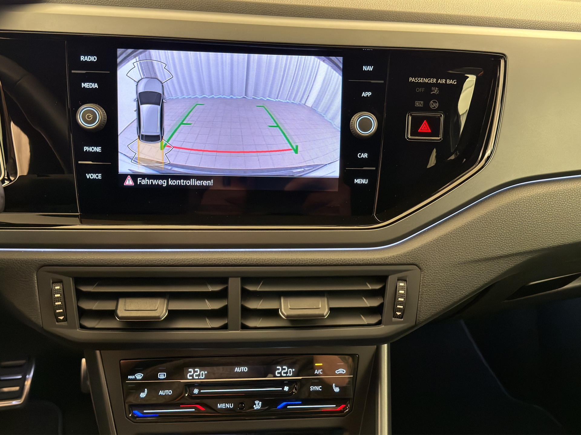 VW Taigo 1.5 TSI R-Line DSG-image-10