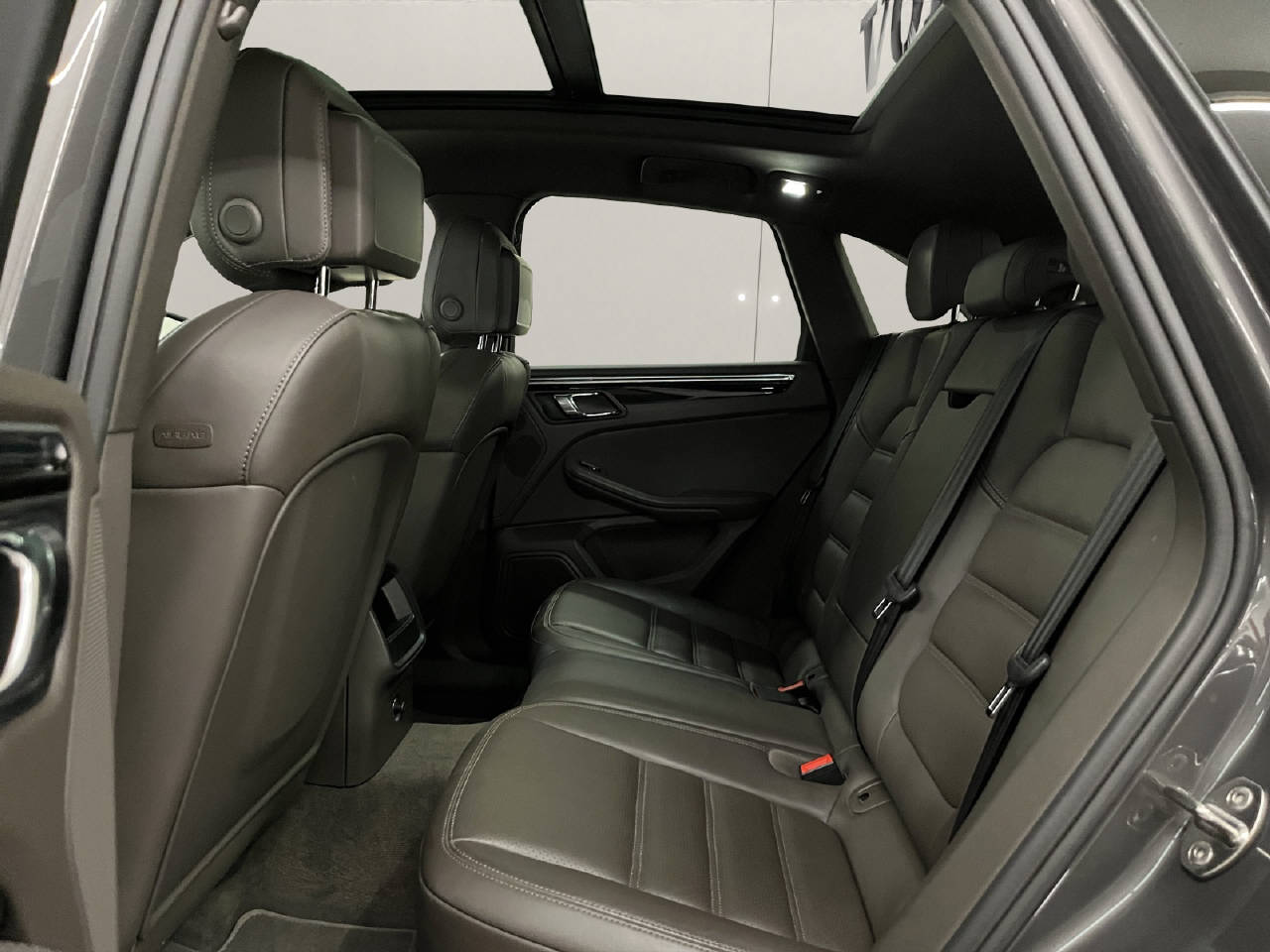 PORSCHE Macan 3.0 V6 S Diesel-image-10