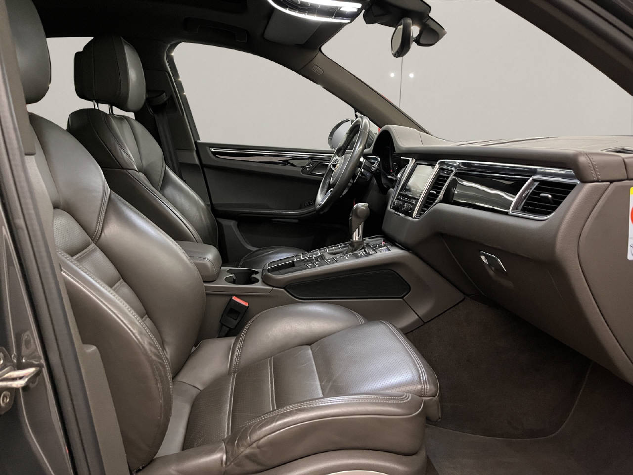 PORSCHE Macan 3.0 V6 S Diesel-image-11