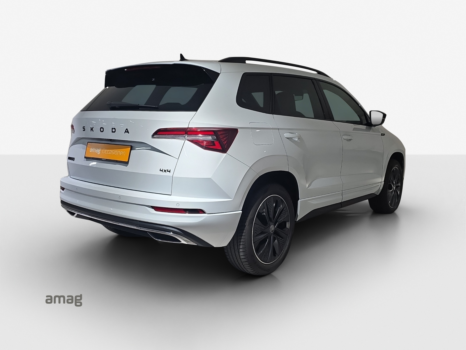 SKODA Karoq 2.0 TSI SportLine 4x4 DSG-image-4