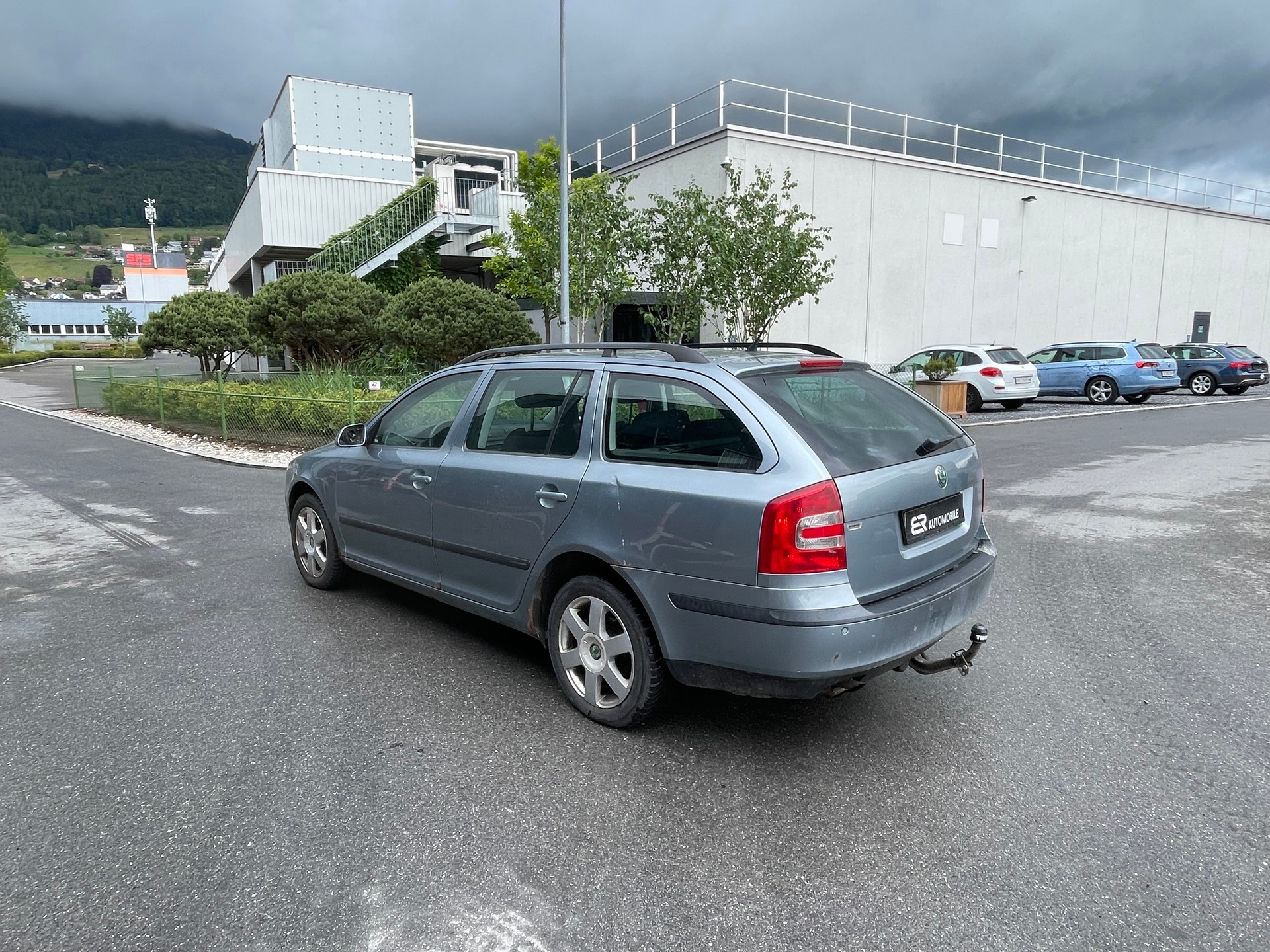 SKODA Octavia 2.0 FSI Adventure 4x4-image-5