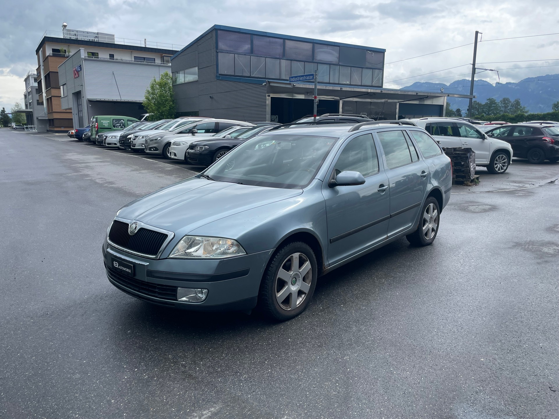 SKODA Octavia 2.0 FSI Adventure 4x4-image-0