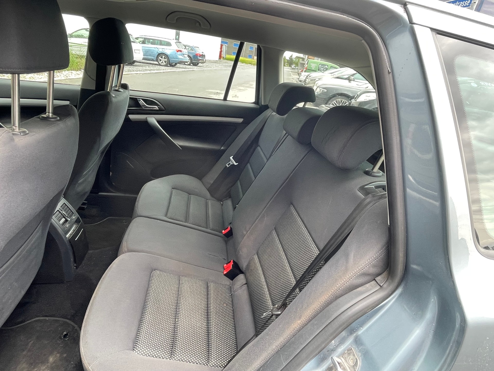 SKODA Octavia 2.0 FSI Adventure 4x4-image-11