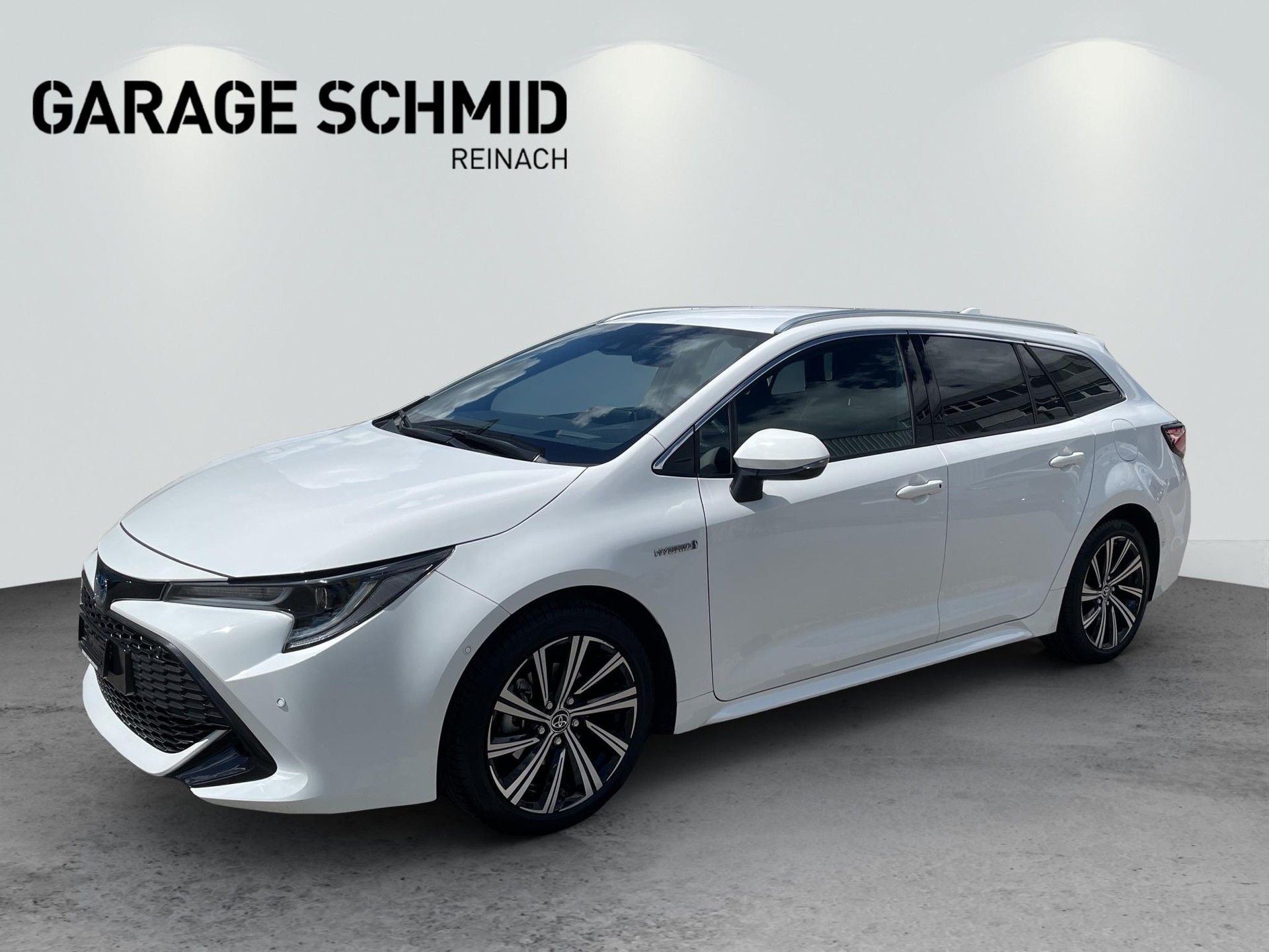 TOYOTA Corolla Touring Sports 1.8 HSD Trend-image-0