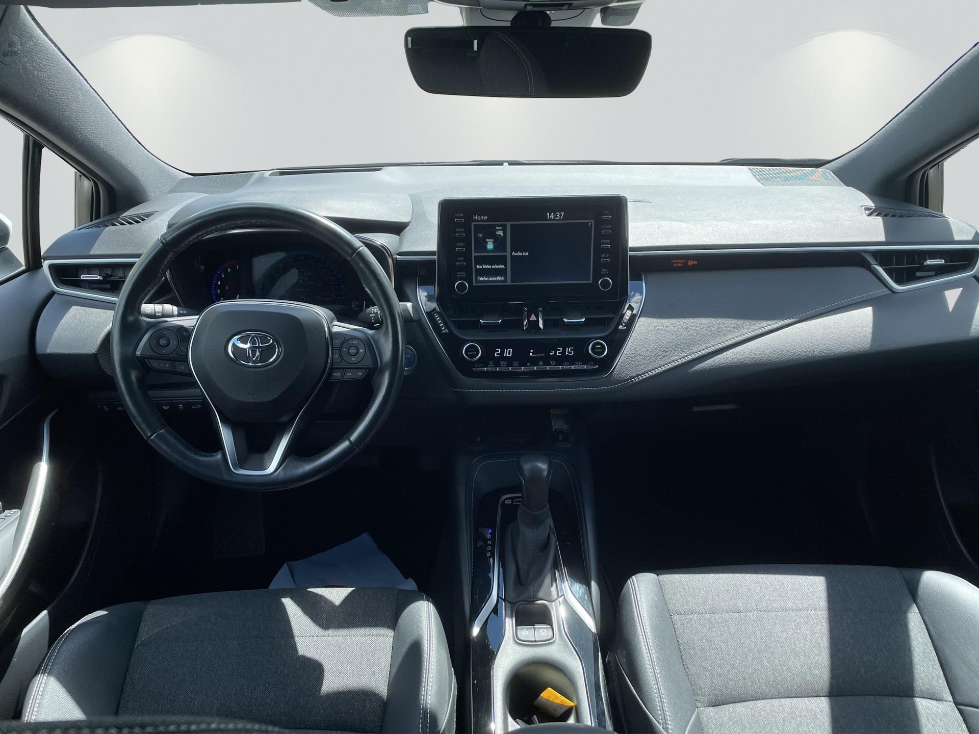 TOYOTA Corolla Touring Sports 1.8 HSD Trend-image-12