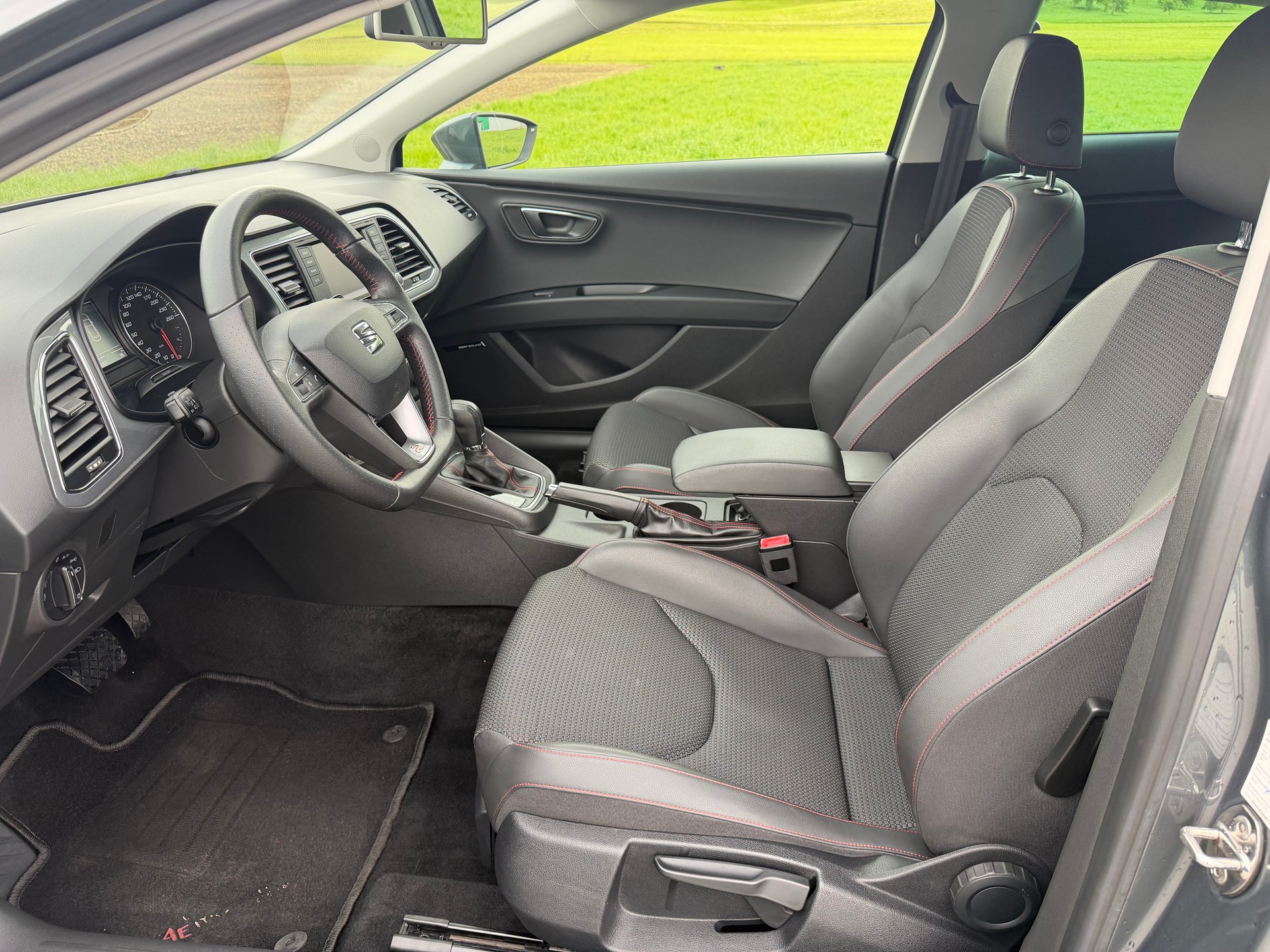 SEAT Leon SC 1.8 TSI FR DSG-image-7
