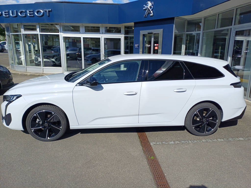 PEUGEOT 308 SW e-Allure-image-1