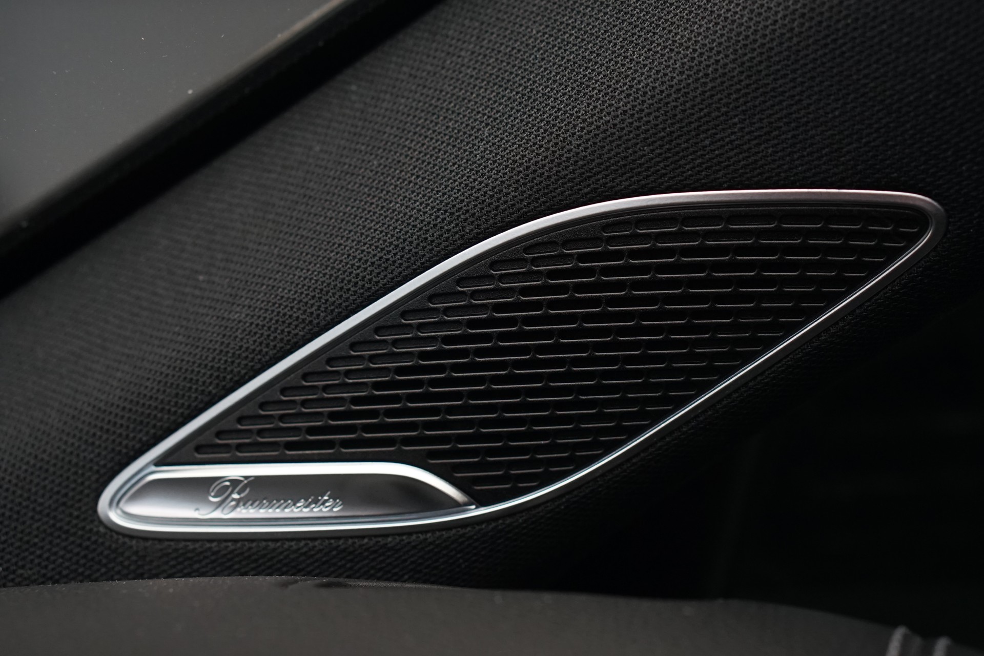 MERCEDES-BENZ A 45 S AMG 4Matic+ Speedshift *CH-Fahrzeug* *Pano* *Performance Sitze*-image-23