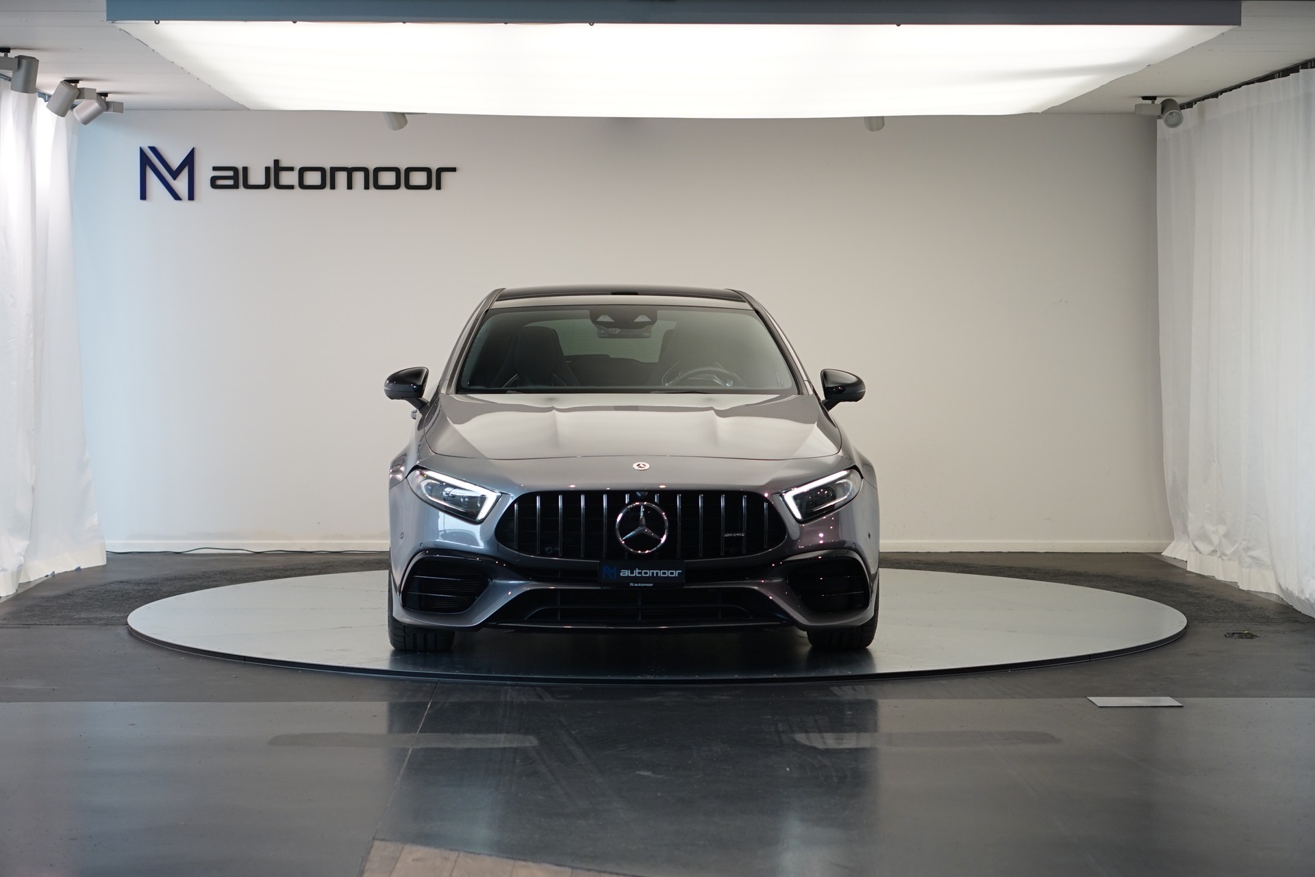 MERCEDES-BENZ A 45 S AMG 4Matic+ Speedshift *CH-Fahrzeug* *Pano* *Performance Sitze*-image-1