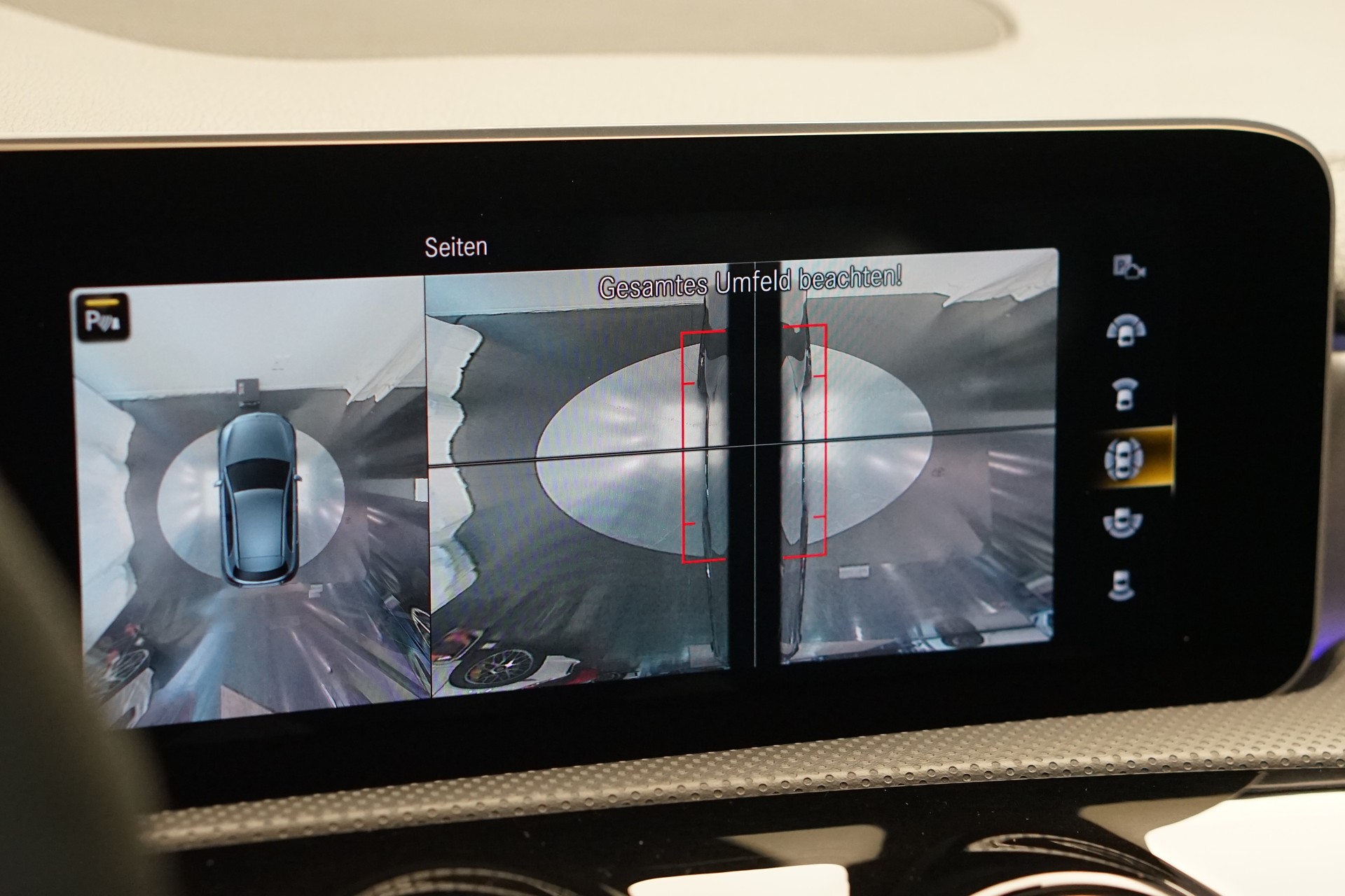 MERCEDES-BENZ A 45 S AMG 4Matic+ Speedshift *CH-Fahrzeug* *Pano* *Performance Sitze*-image-31