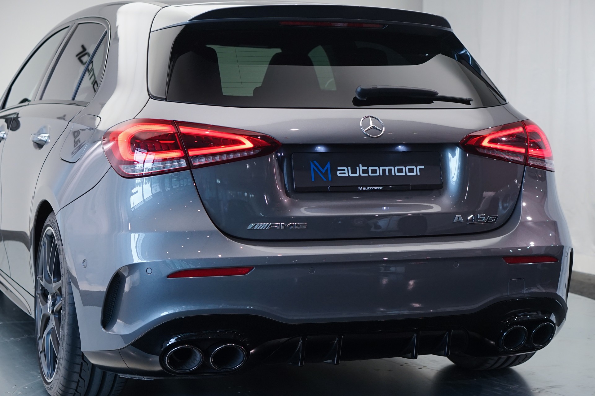 MERCEDES-BENZ A 45 S AMG 4Matic+ Speedshift *CH-Fahrzeug* *Pano* *Performance Sitze*-image-41