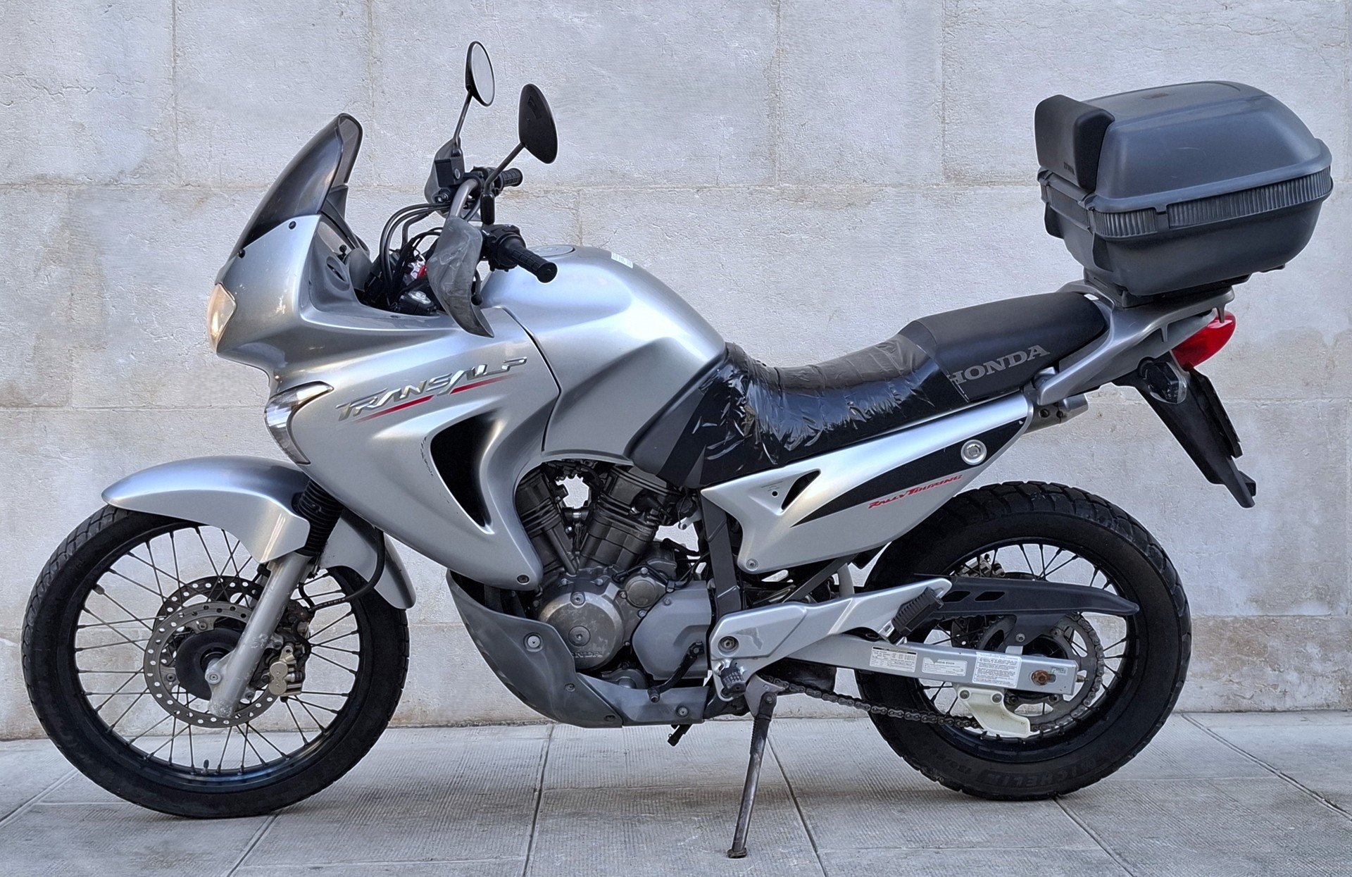 HONDA XL 650 V Transalp-showroom-element-2