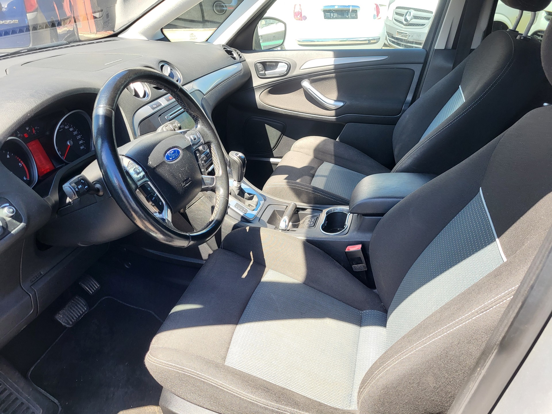 FORD S-Max 2.0 TDCi Carving PowerShift-image-15