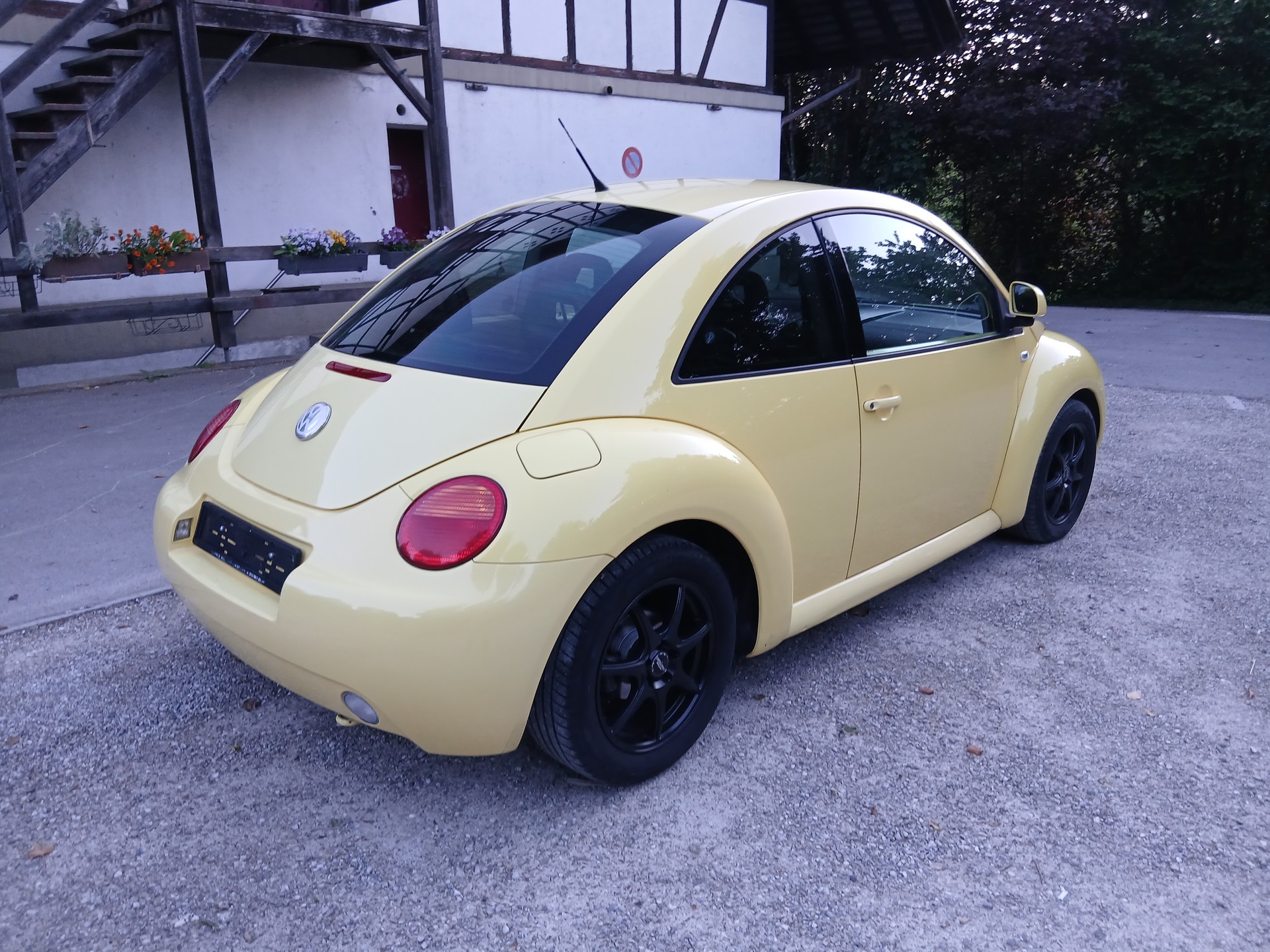 VW Beetle 2.0-image-3
