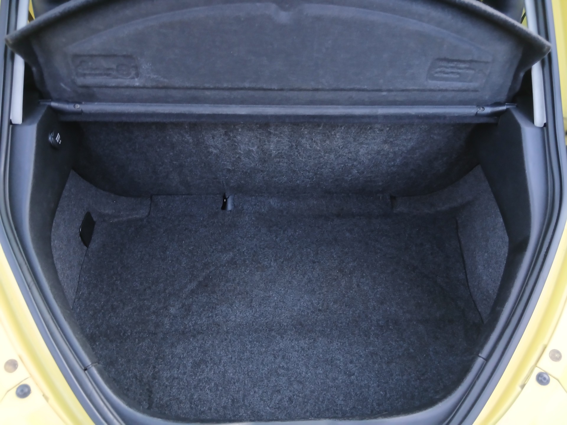VW Beetle 2.0-image-11