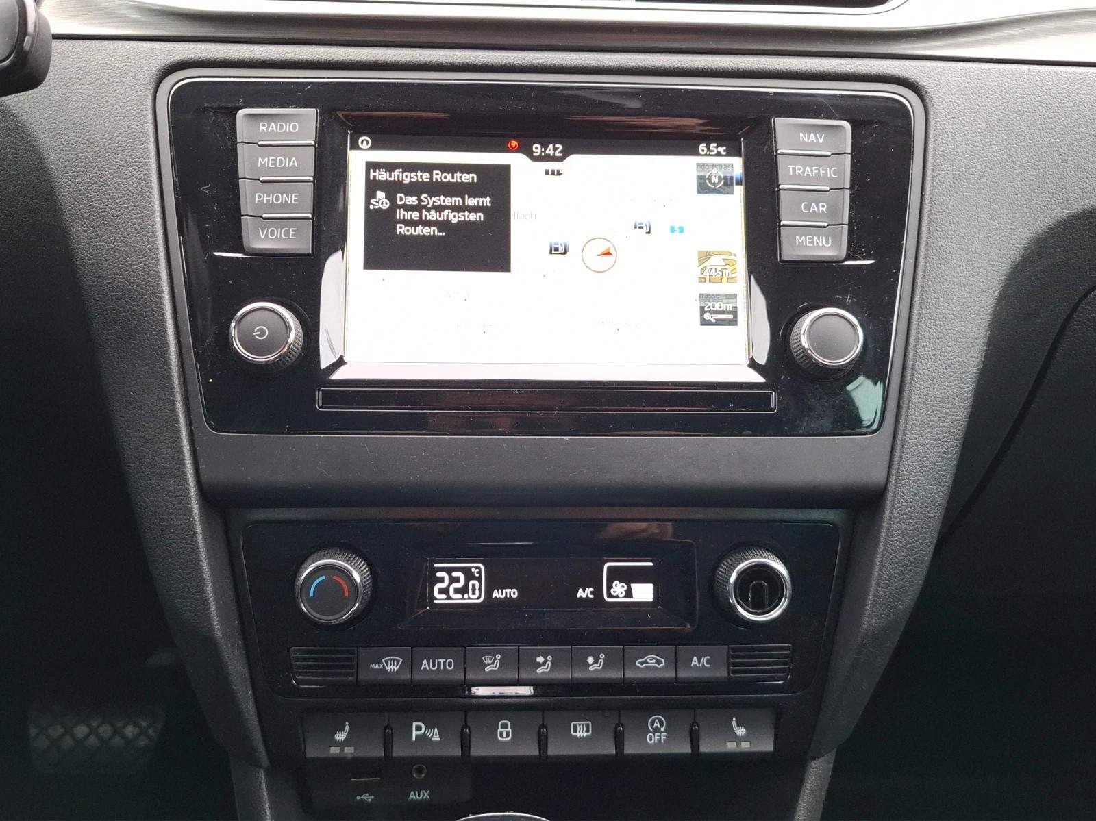 SKODA Rapid Spaceback 1.4 TSI Style DSG // +4 Aluminiumfelgen dazu-image-12