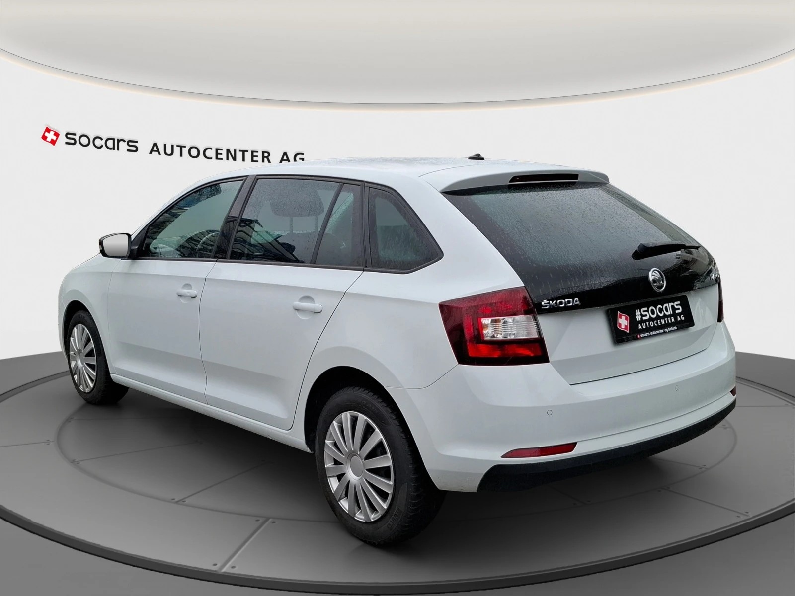 SKODA Rapid Spaceback 1.4 TSI Style DSG // +4 Aluminiumfelgen dazu-image-2